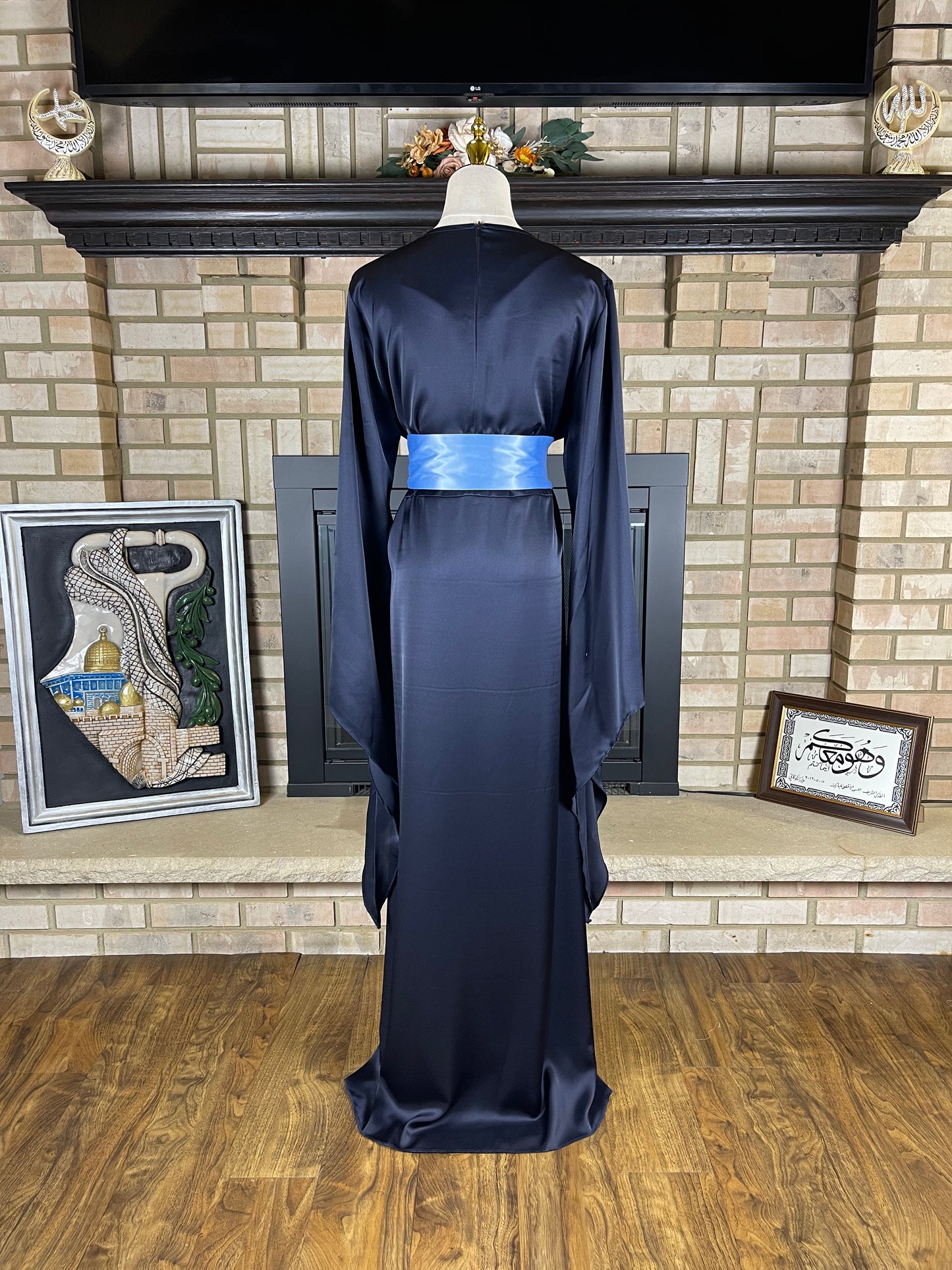 Navy Embroidered Yashmak