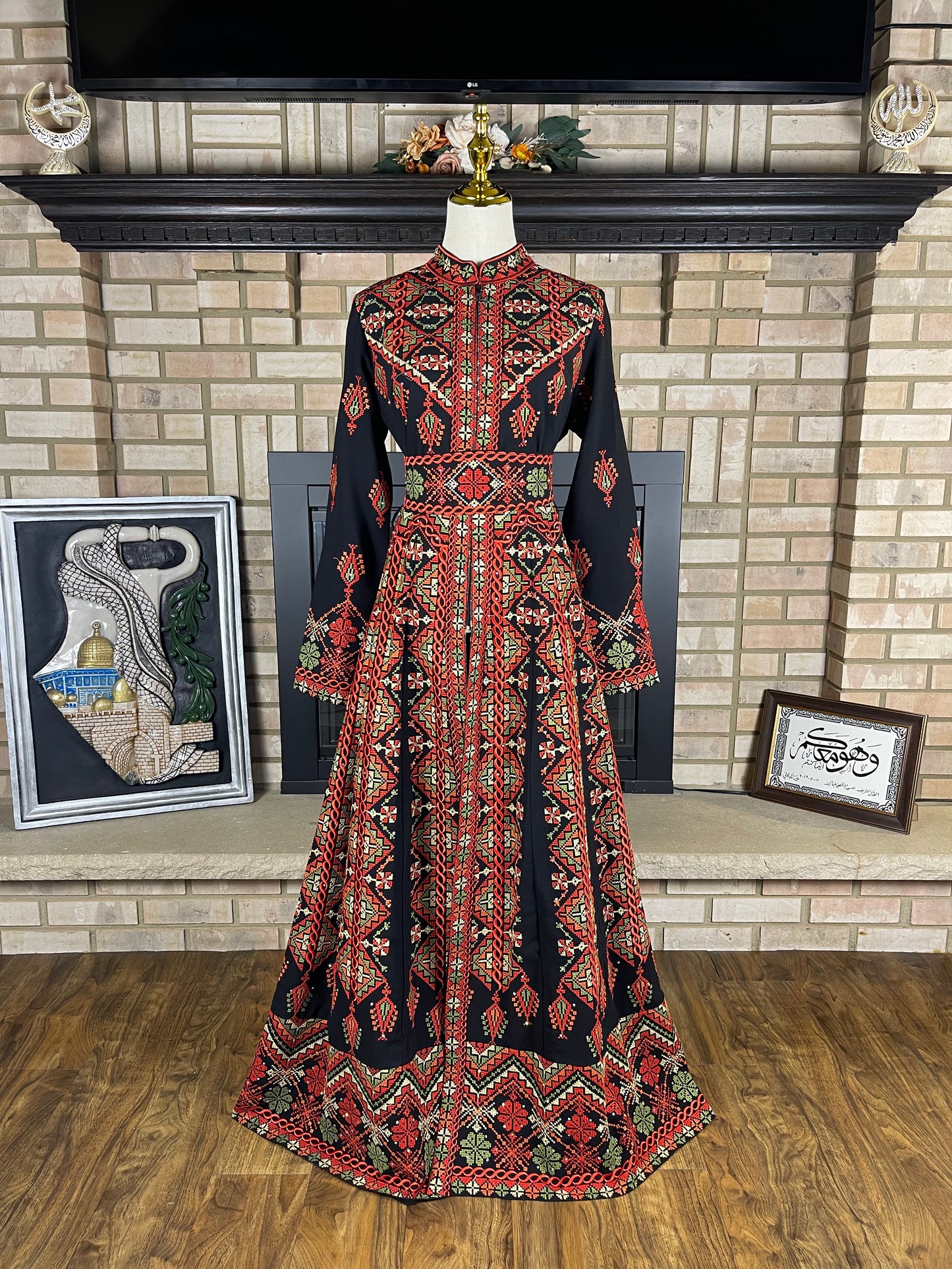 Black/Red Jadayel Qaftan
