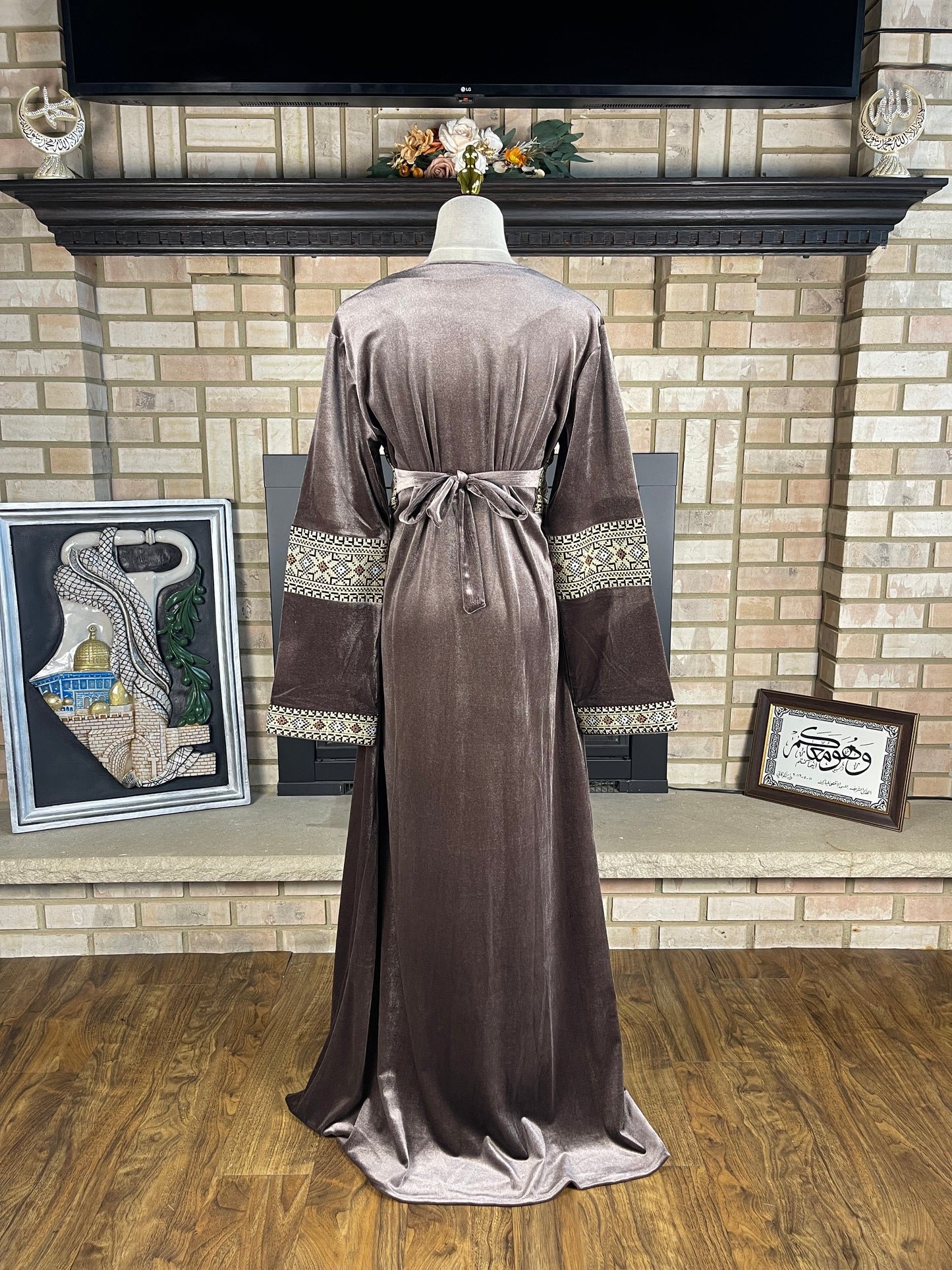 Gray/Gold Jerusalem Velvet Thobe