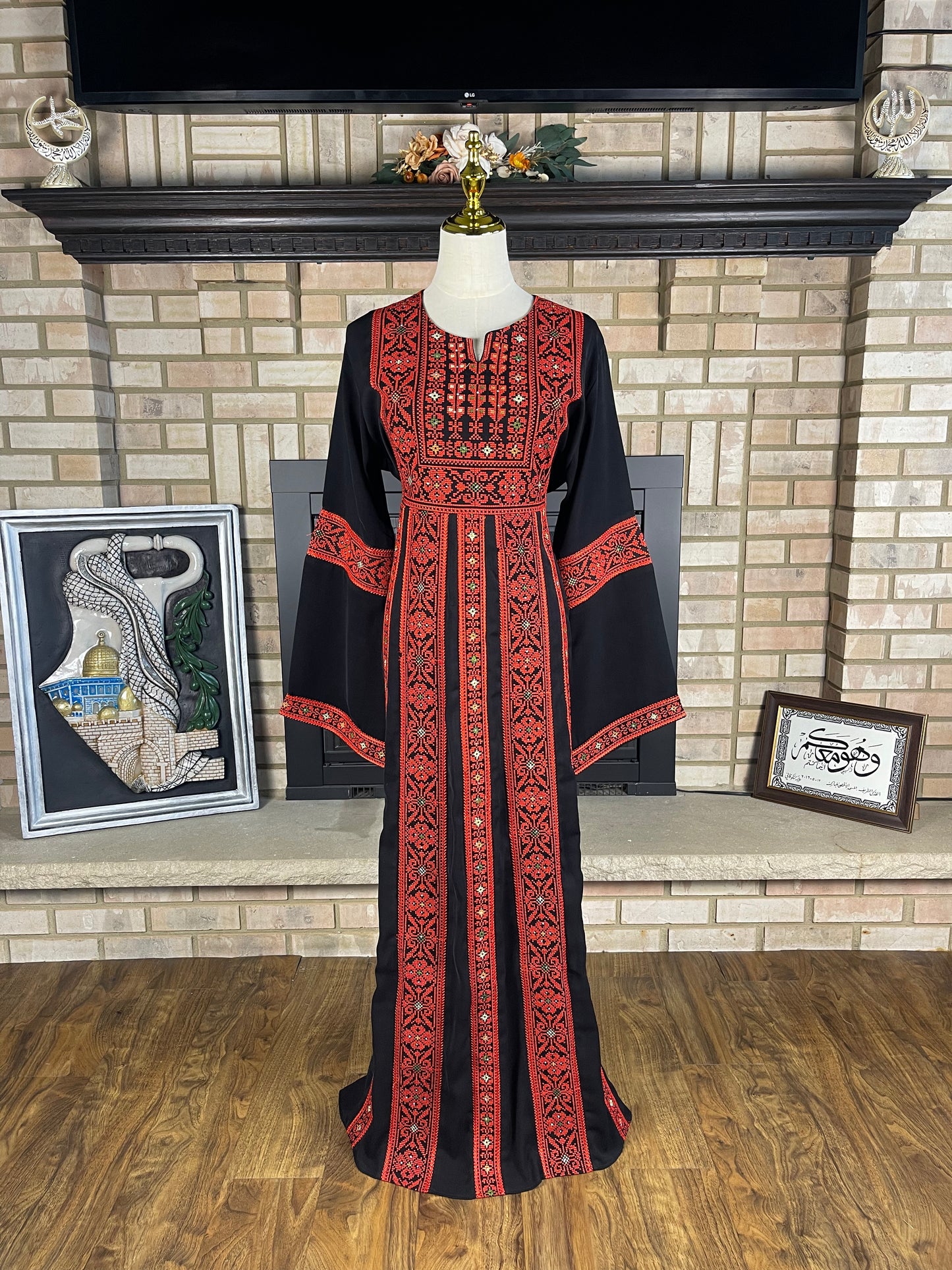 Black/Red Jerusalem Thobe