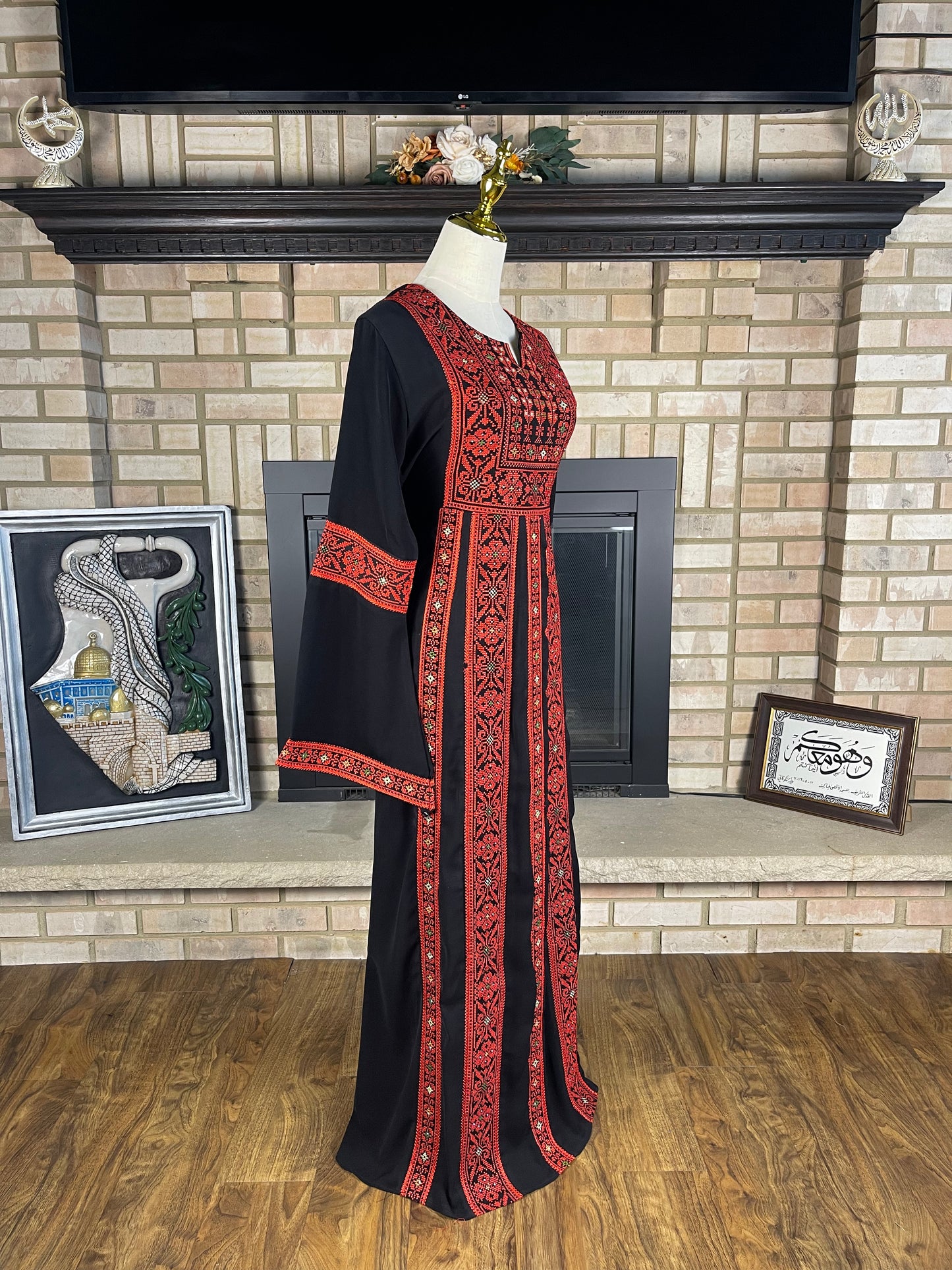 Black/Red Jerusalem Thobe