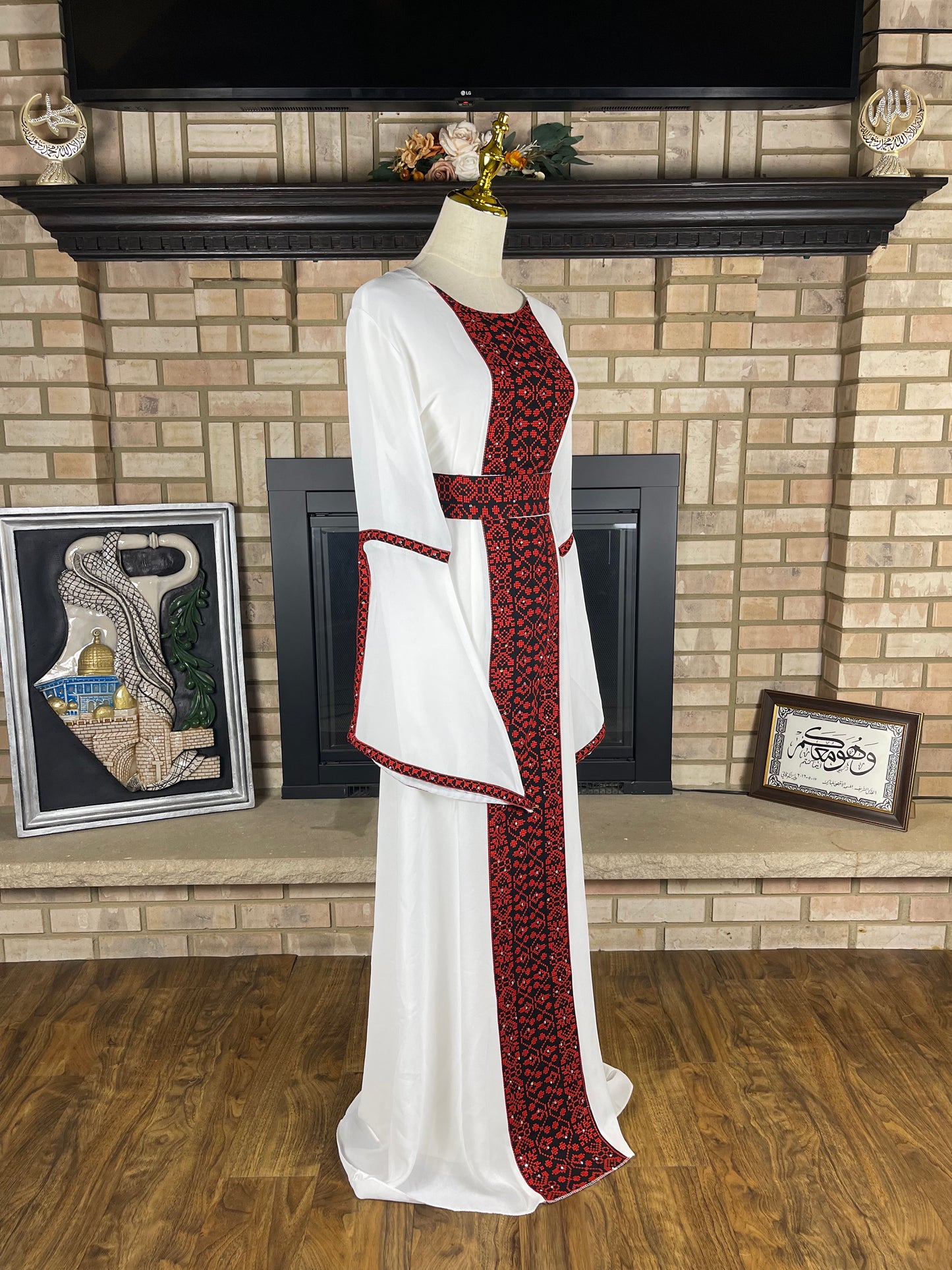 White/Red Bell-Sleeve Chiffon Thobe