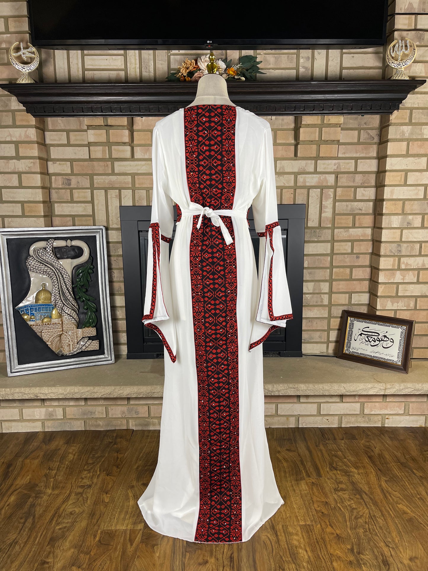 White/Red Bell-Sleeve Chiffon Thobe