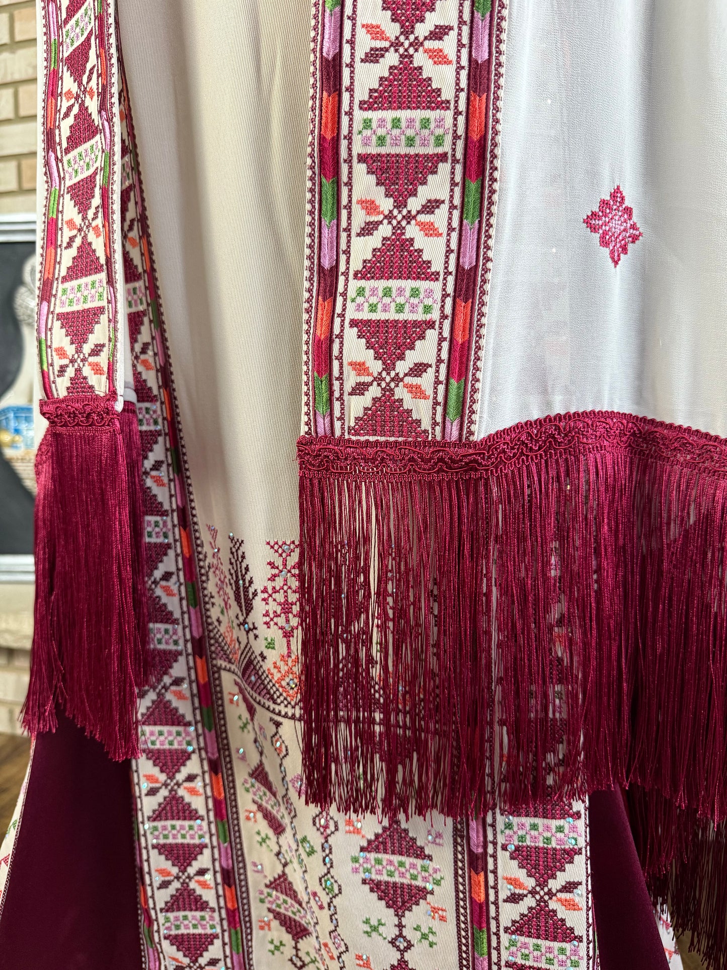Cream/Burgundy Akka Headpiece