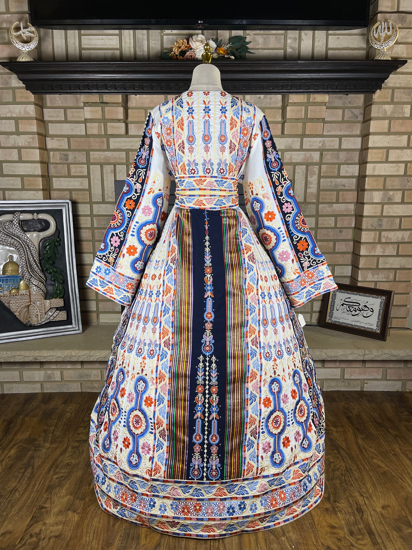 White/Navy Blue Bridal Thobe