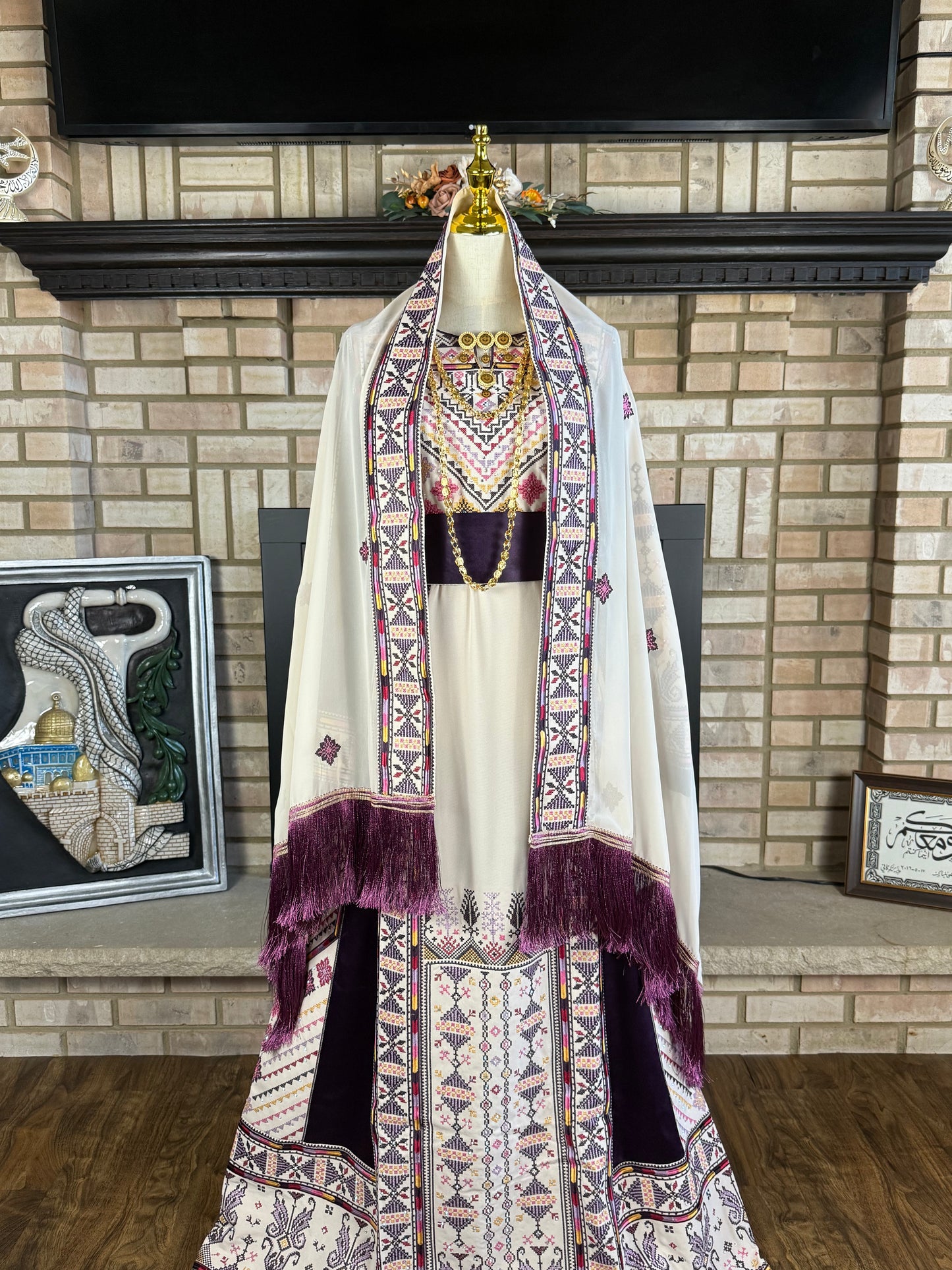 Cream/Grape Akka Headpiece