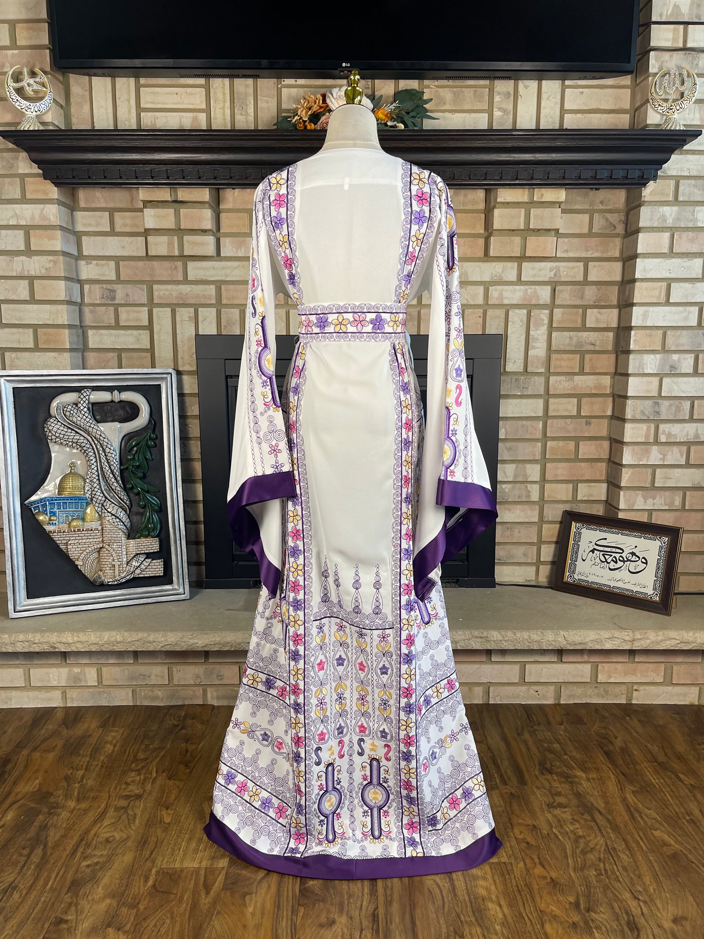 White/Purple Al-Wurood Thobe