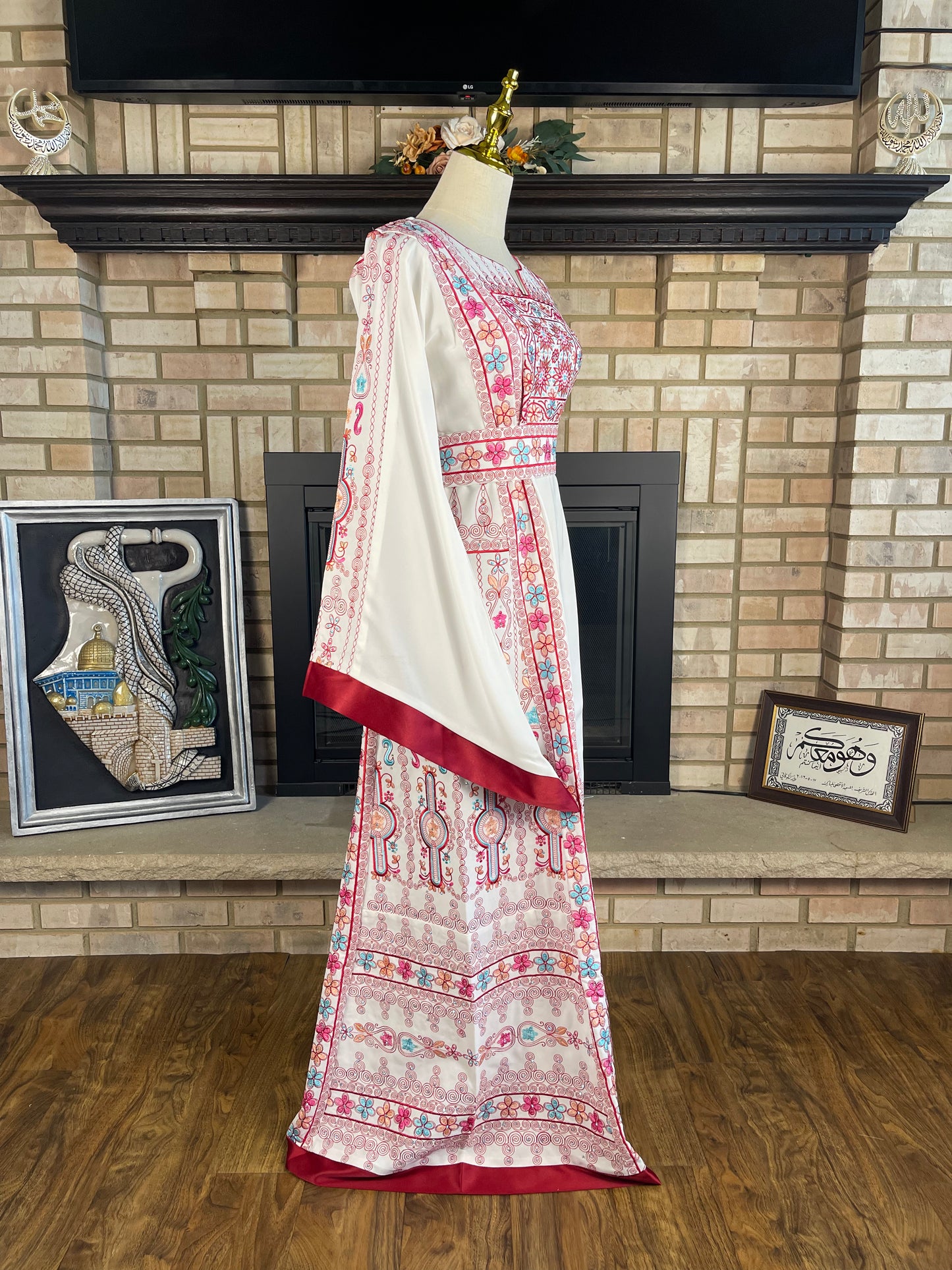 White/Red Al-Wurood Thobe