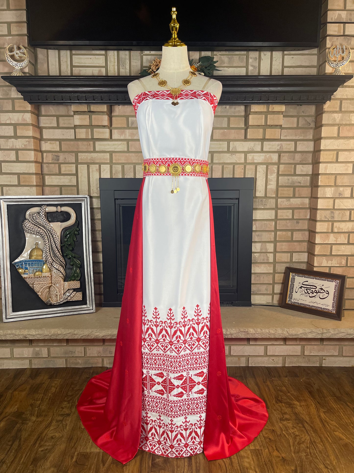 White/Red Satin Strapless Bridal Thobe