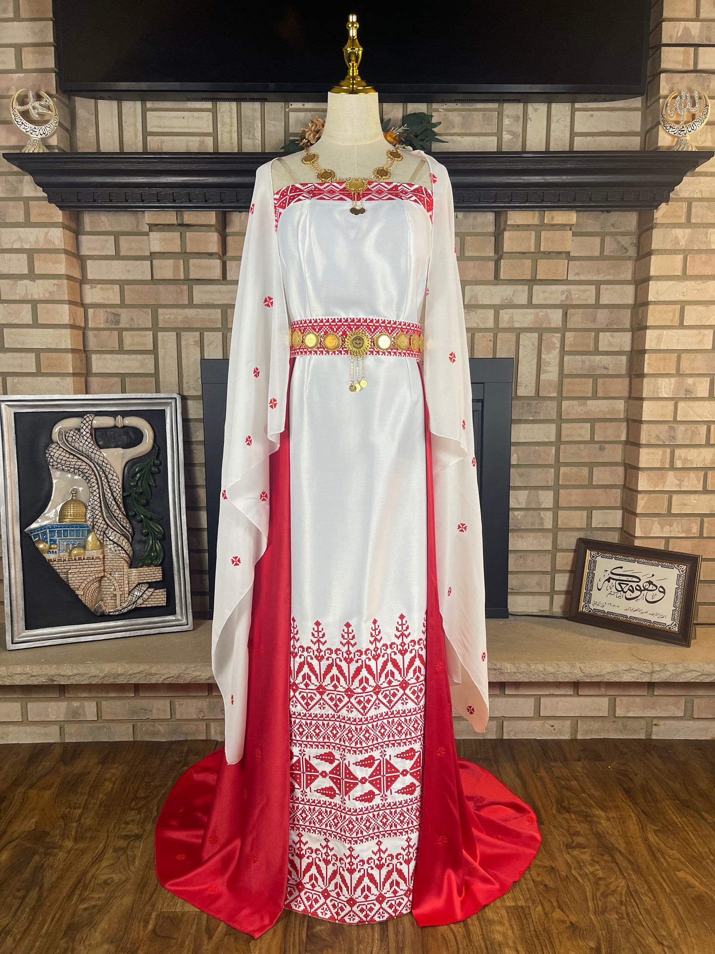 White/Red Satin Strapless Bridal Thobe