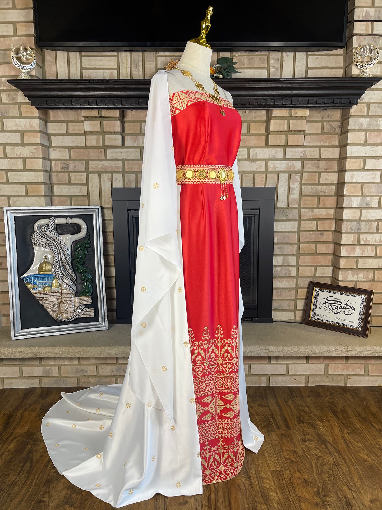 Red/White Satin Bridal Thobe