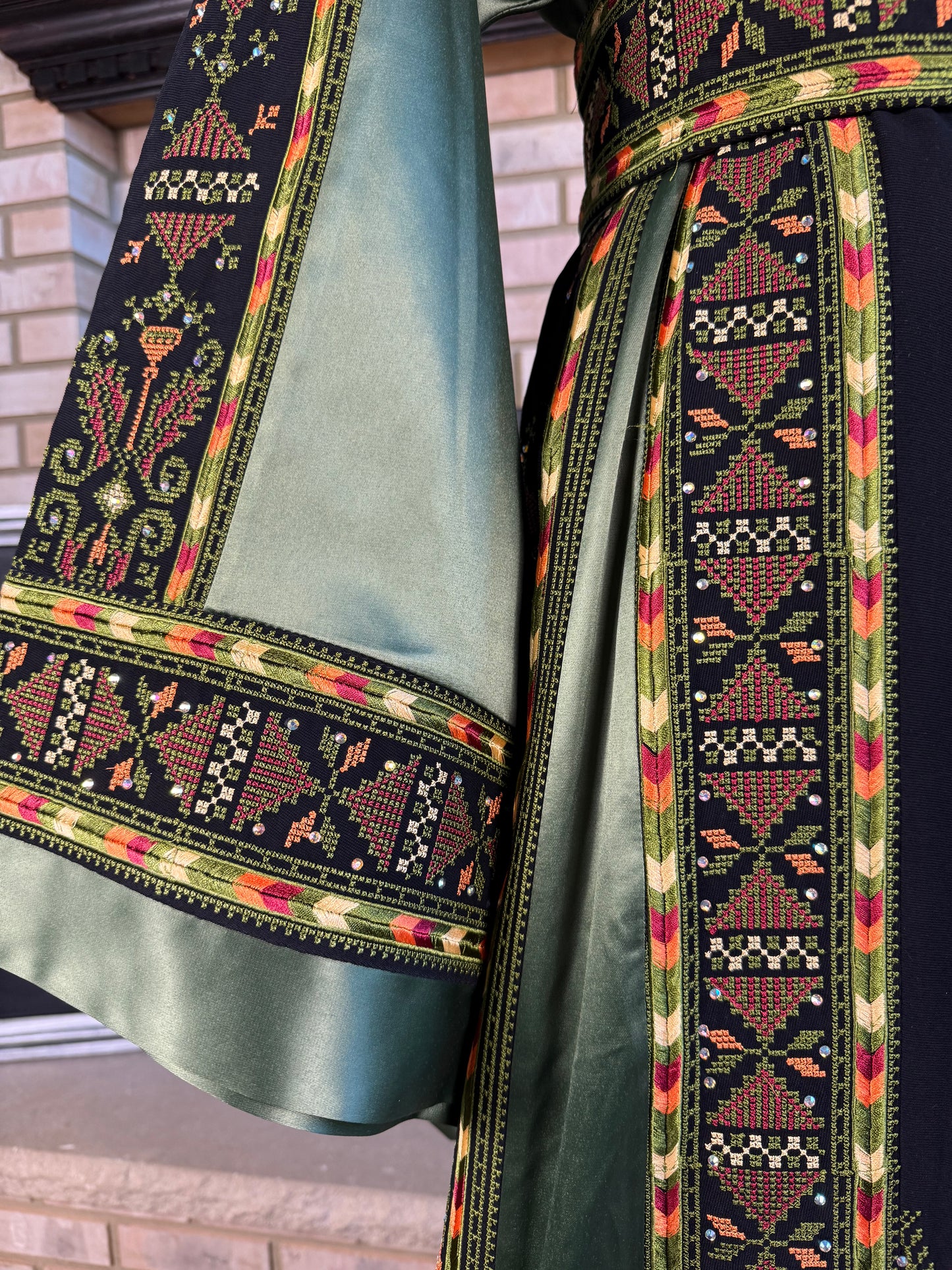 Black/Green Akka Thobe