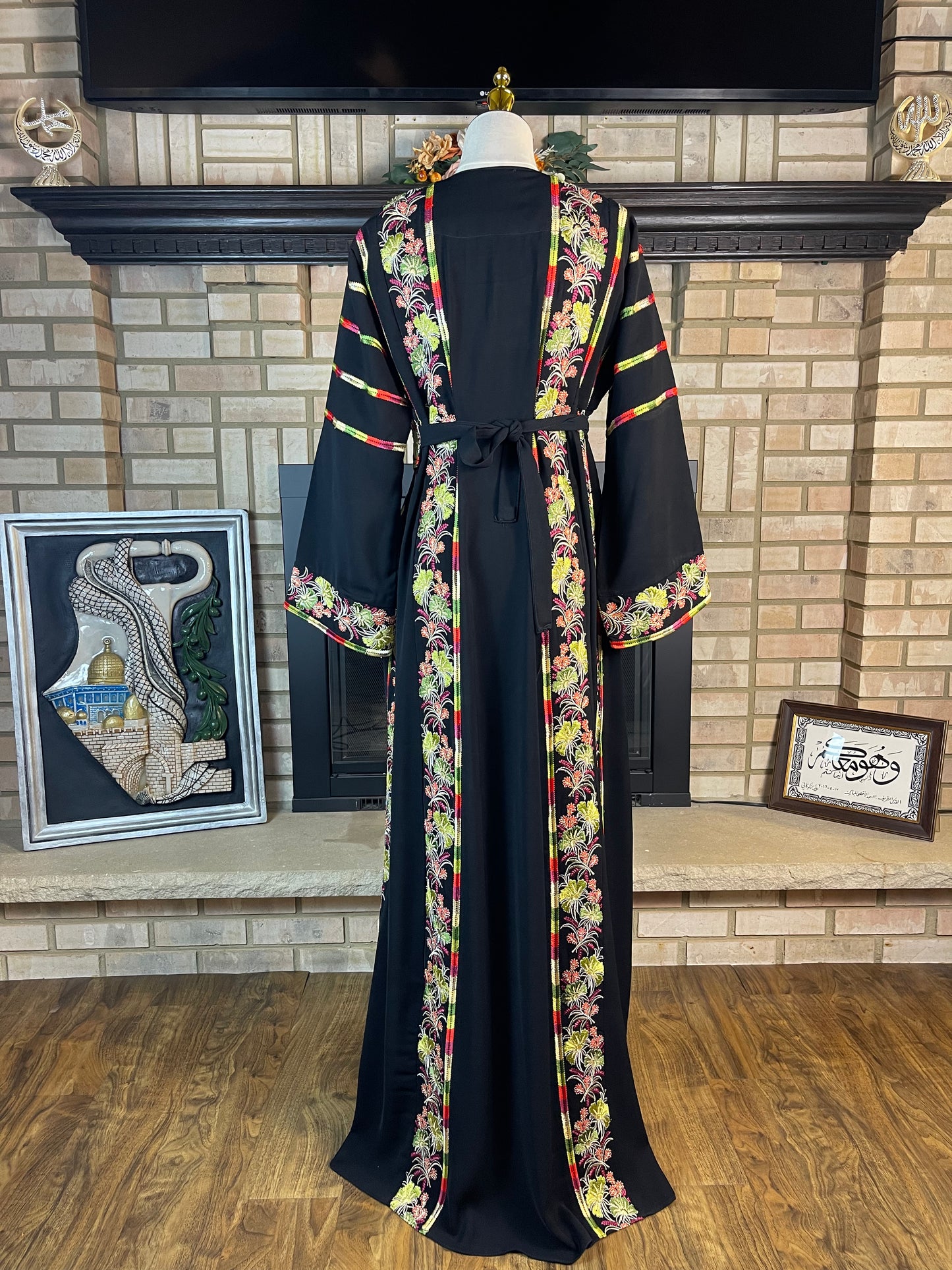 Black Salfit Thobe