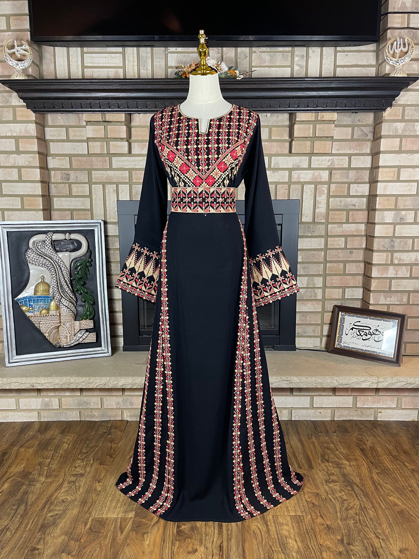 Black Al-Sawsanah Thobe