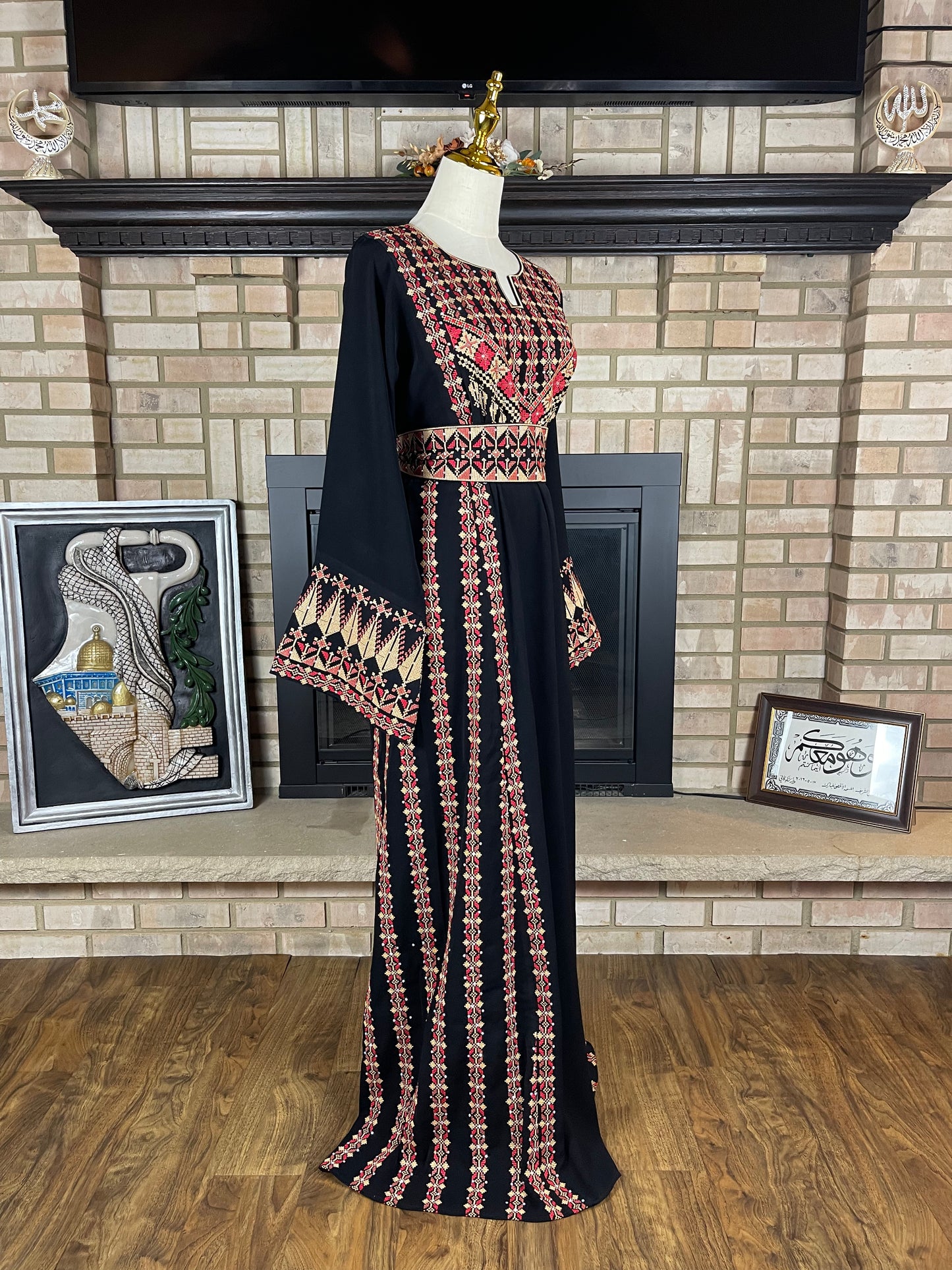 Black Al-Sawsanah Thobe