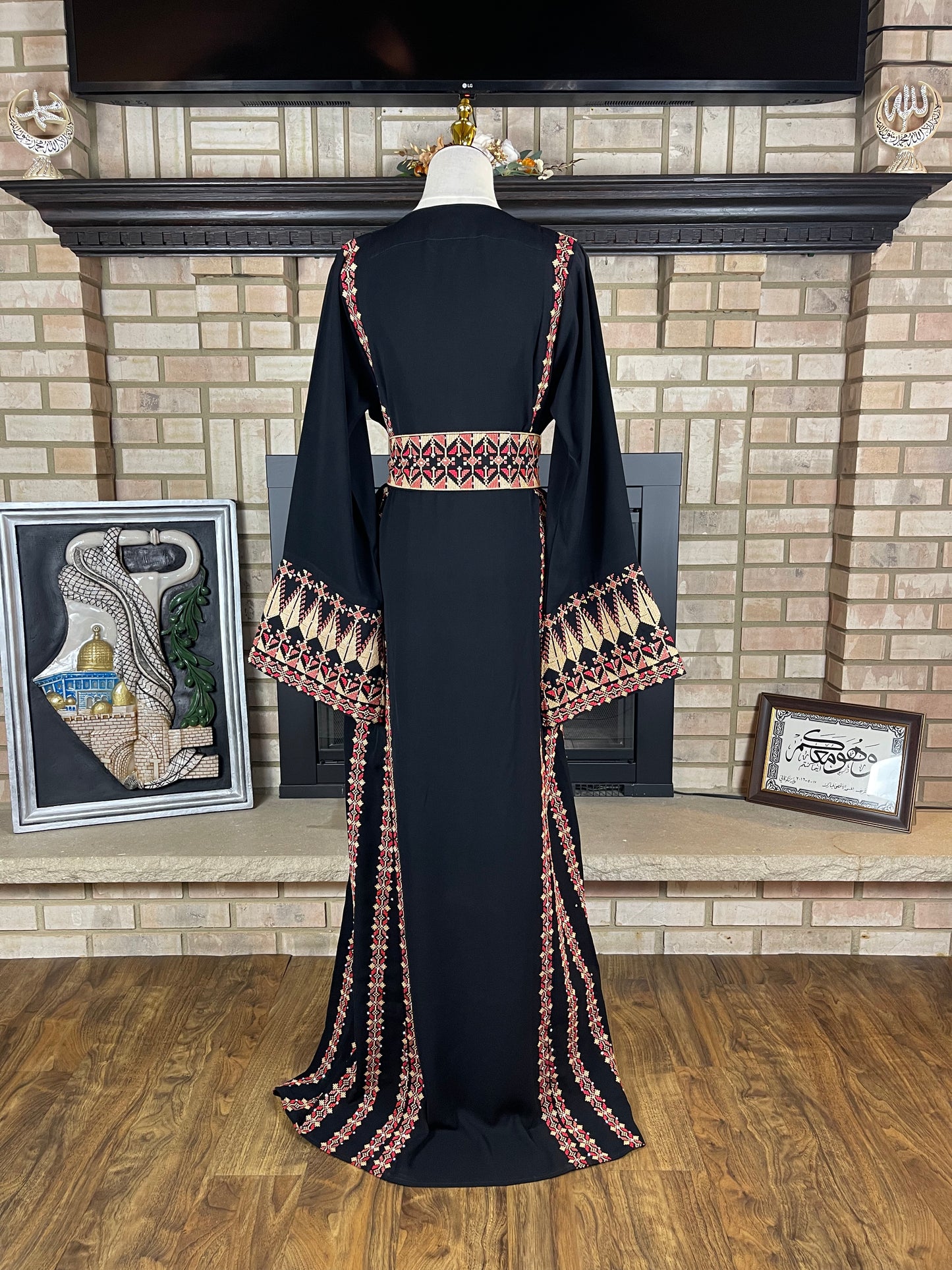Black Al-Sawsanah Thobe