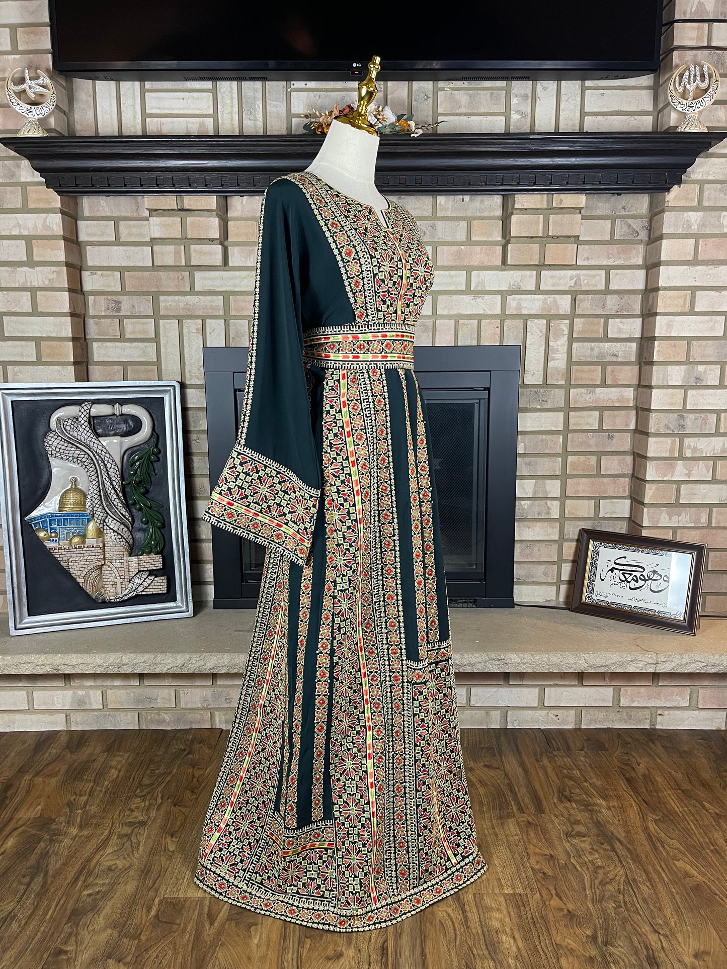 Dark Green Beisan Thobe