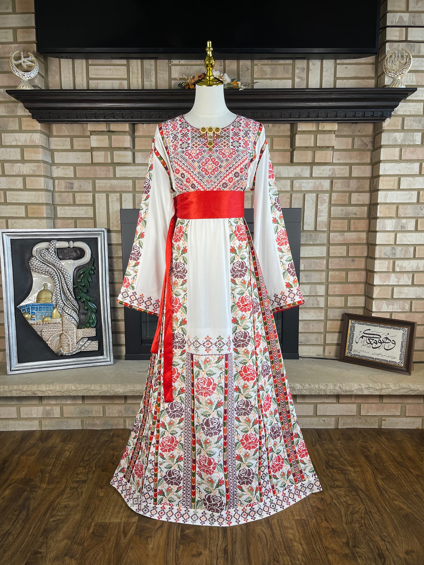 White/Red Tulkarm's Bride Thobe
