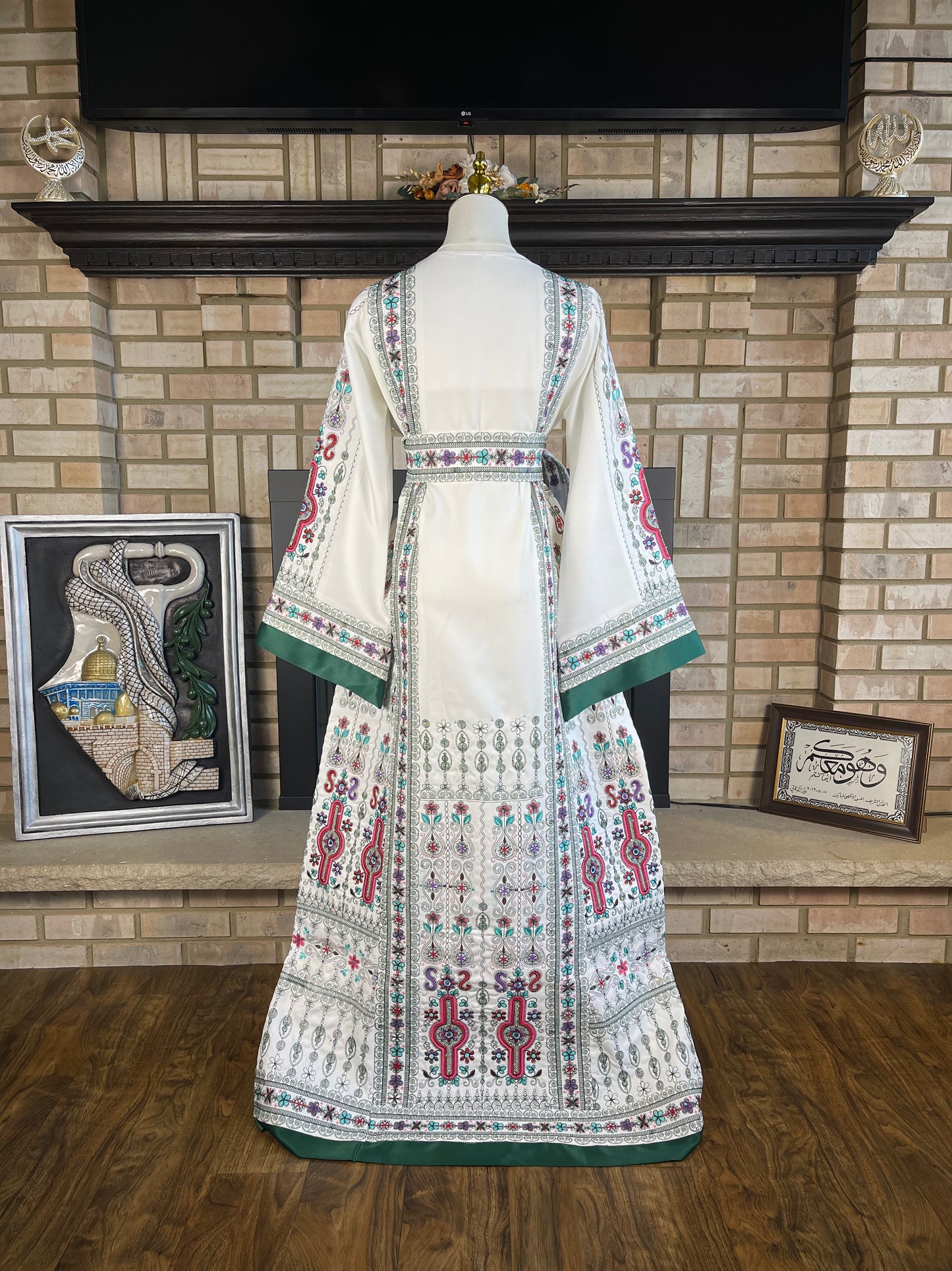 White/Green Al-Wurood Thobe