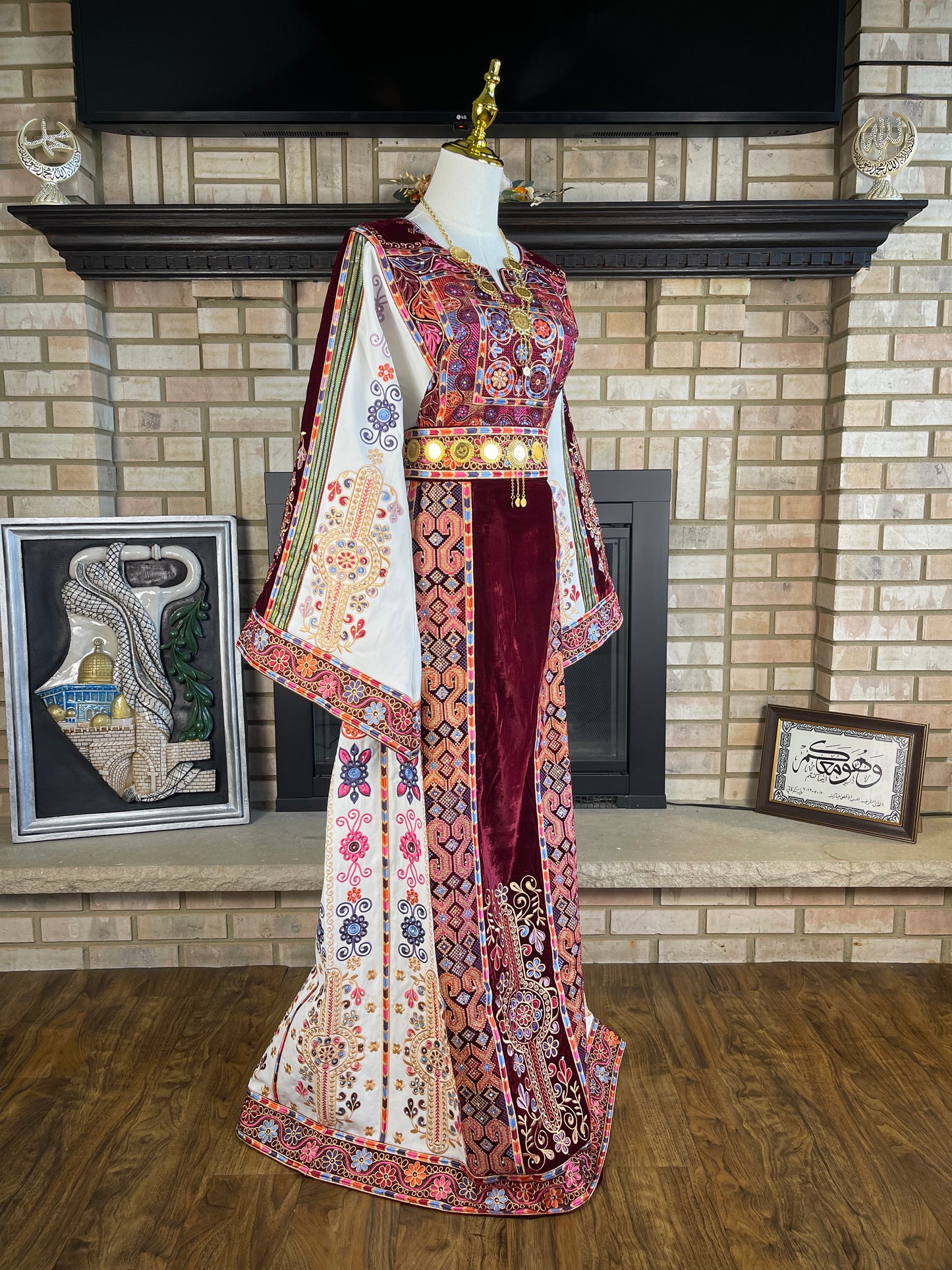 Burgundy Velvet Malaka Thobe