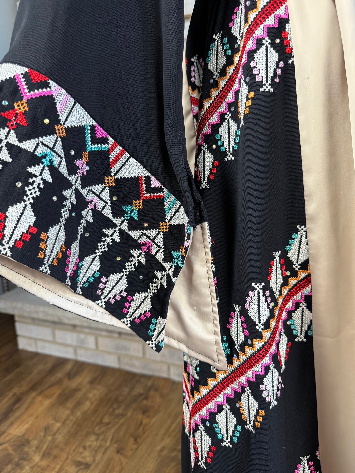 Gold Ein Karem Thobe