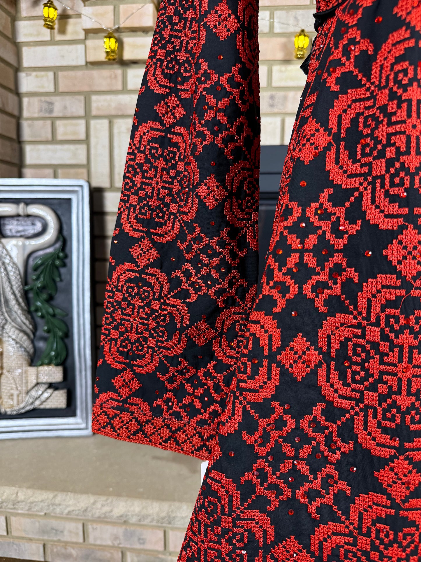 Black/Red Embroidered Besht