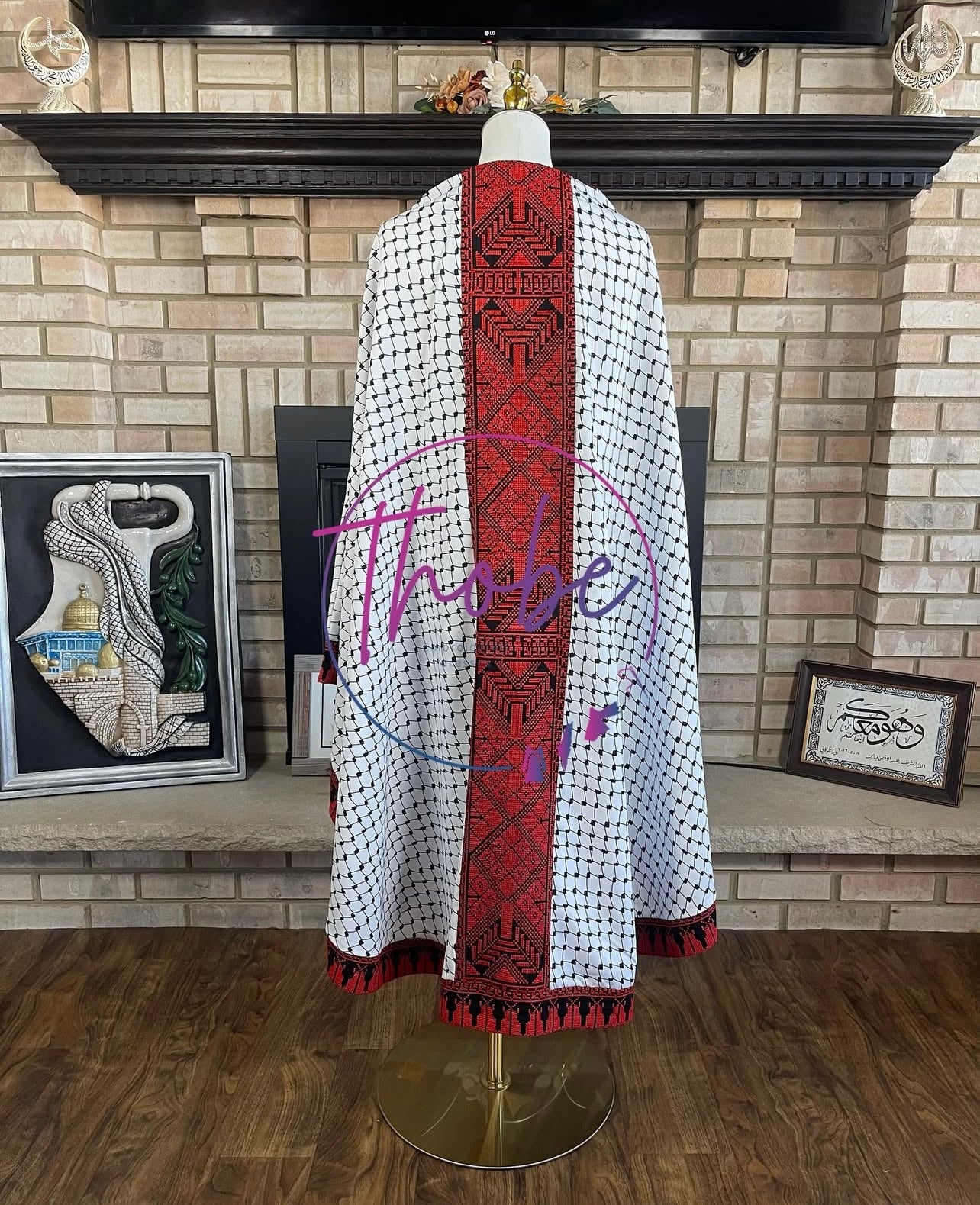 Kuffiyeh Tatreez Cloak