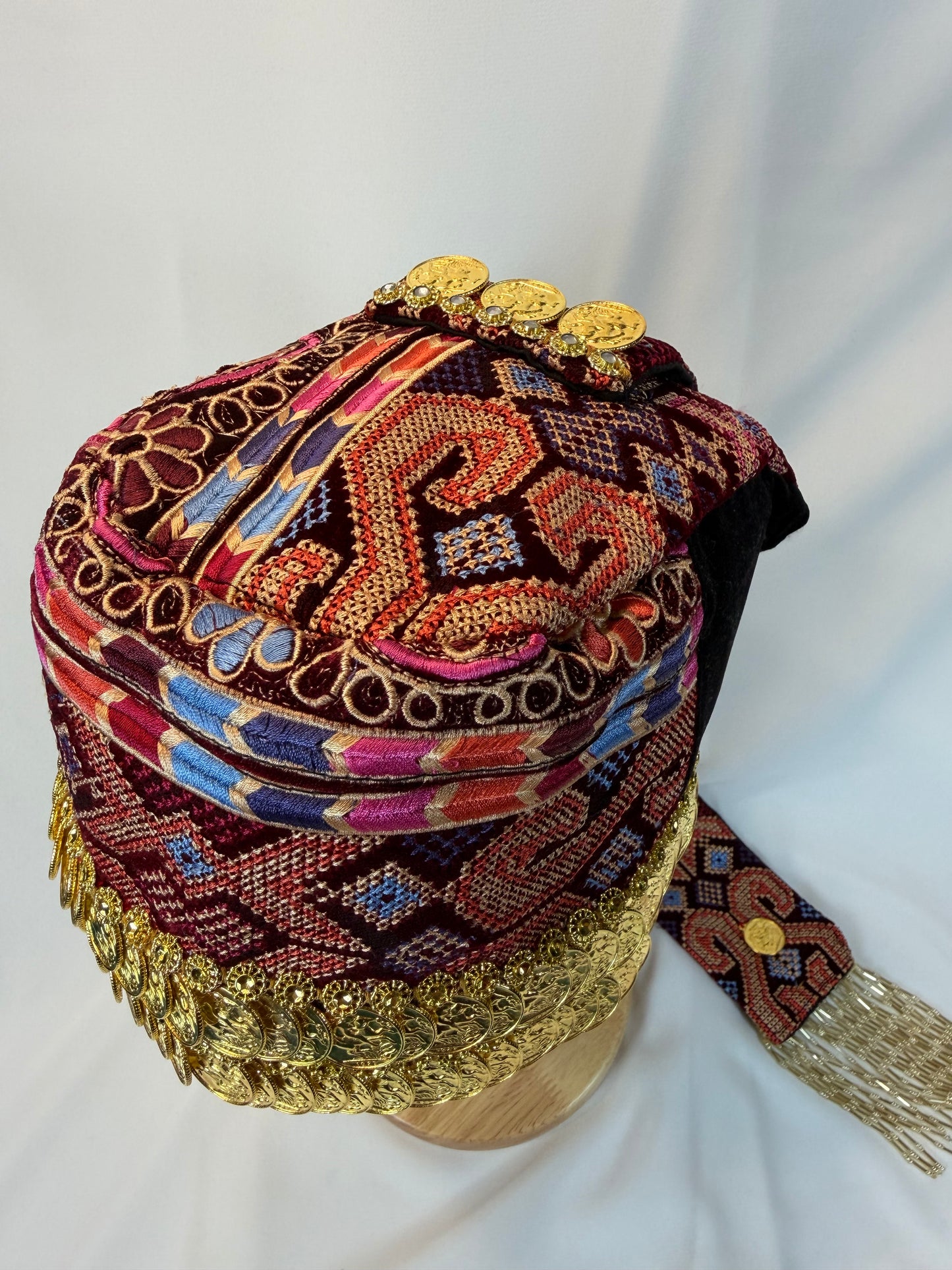 Velvet Golden Coin "Lira" hat (Waqah)