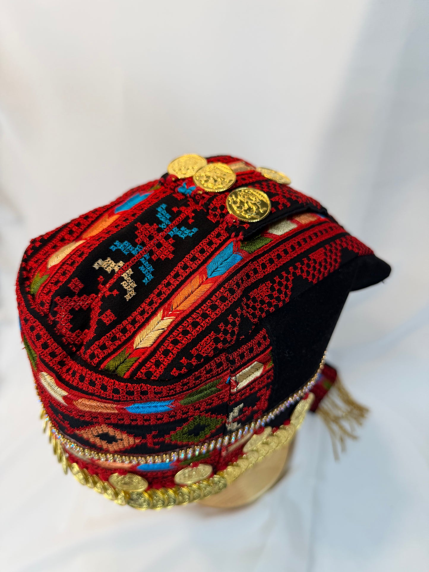 Golden Coin "Lira" hat (Waqah)
