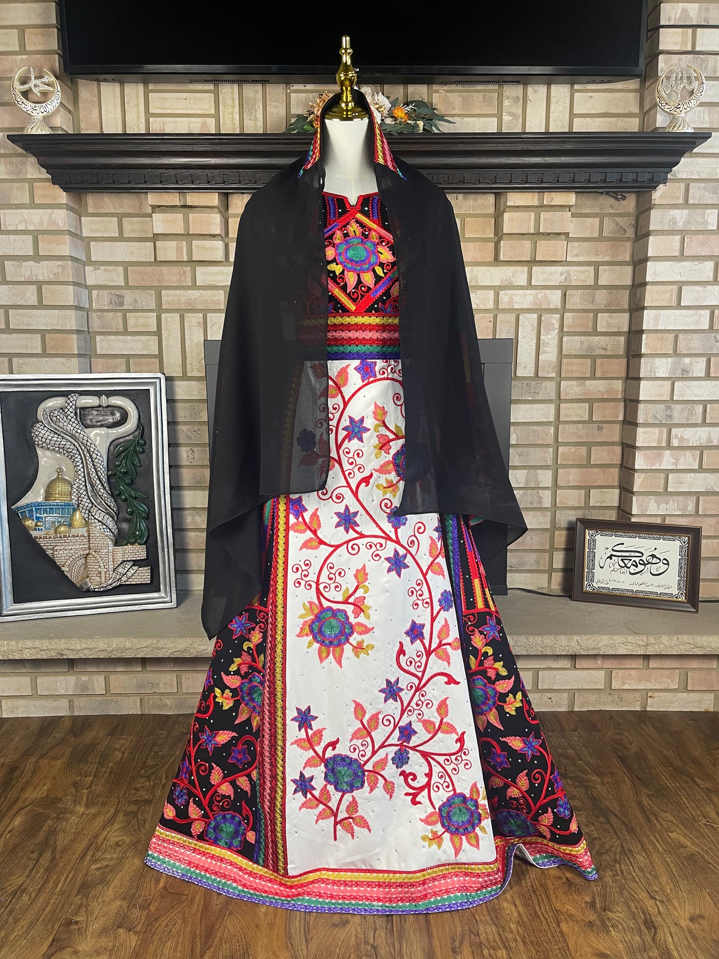 Black Floral Thobe