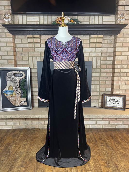 Black/Purple Velvet Saya Thobe