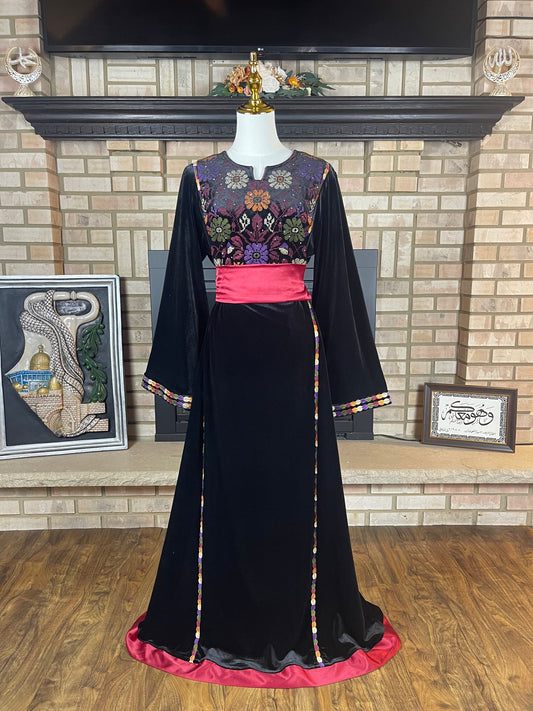 Black/Maroon Velvet Roses Thobe