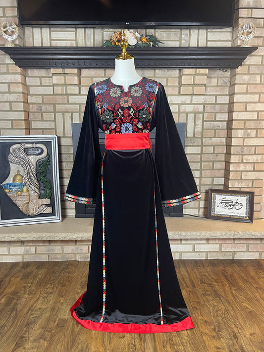 Black/Red Velvet Roses Thobe