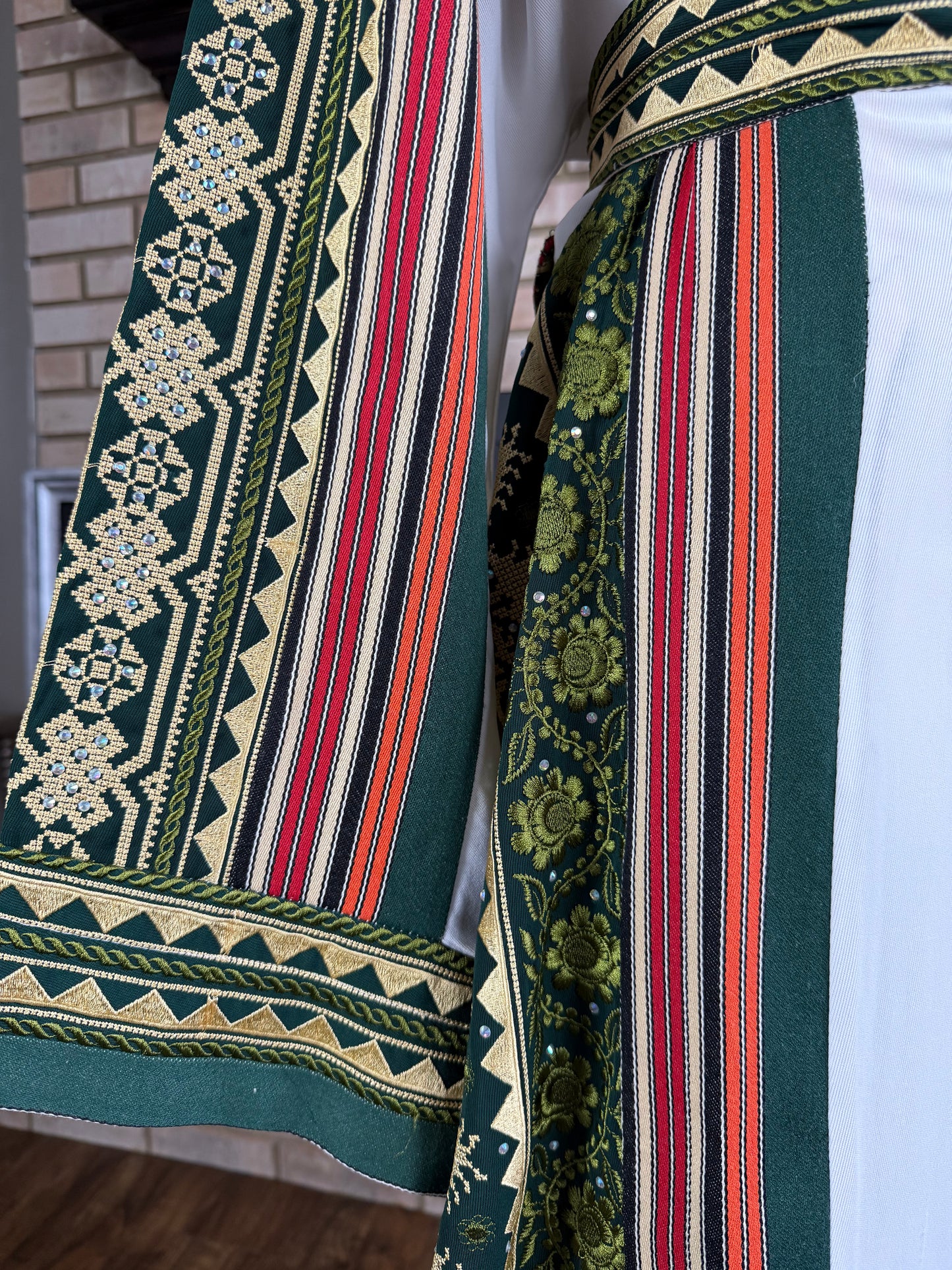 White/Green Majdalawi Thobe