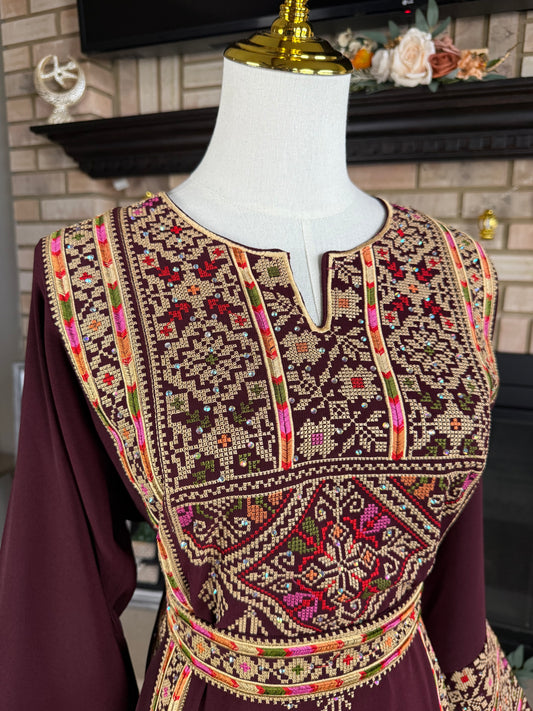 Maroon Silwad Thobe