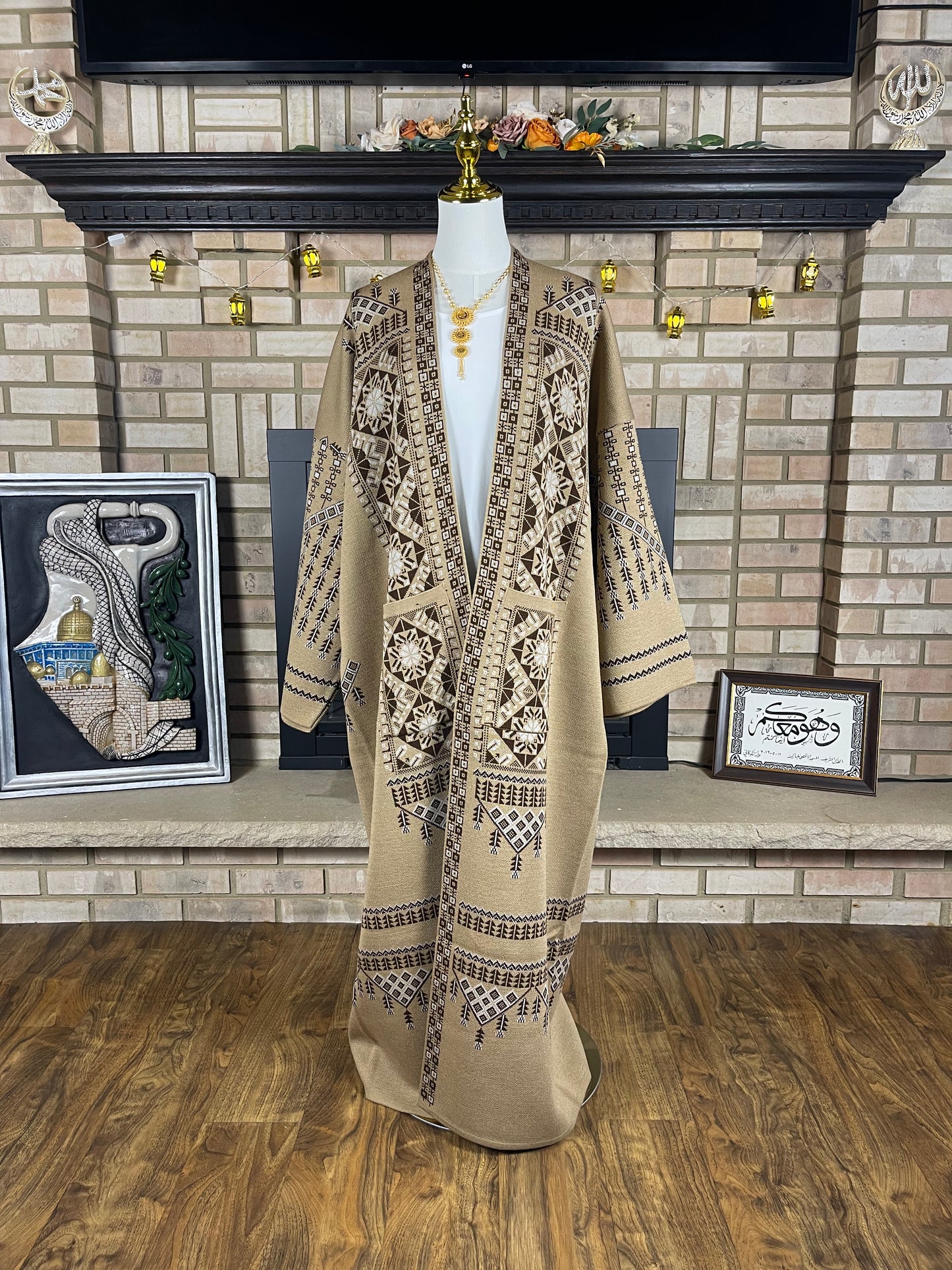 Tan Wool Besht