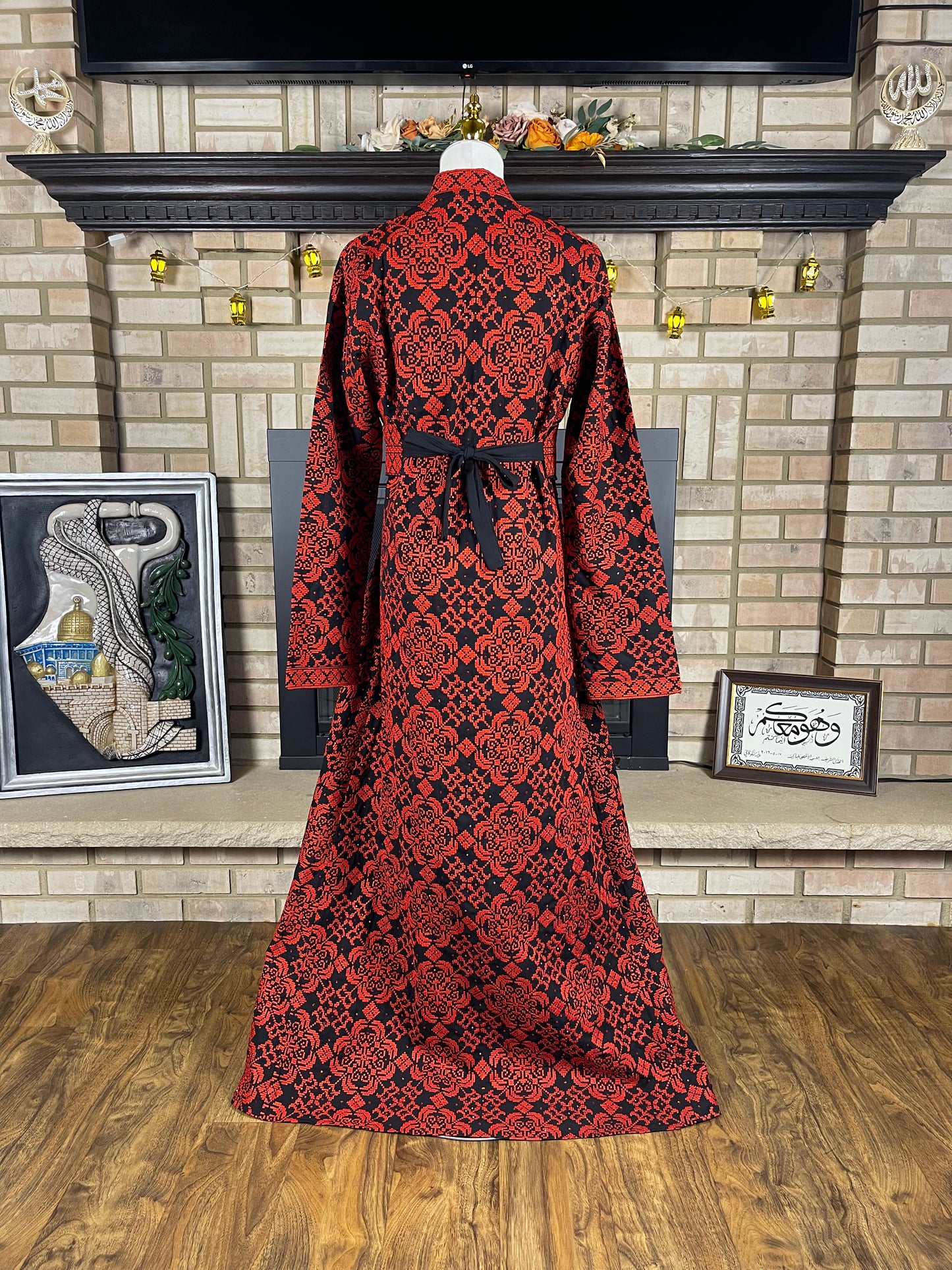 Black/Red Embroidered Besht