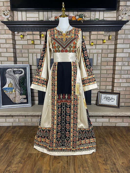 Black/Gold Akka Thobe & Headpiece