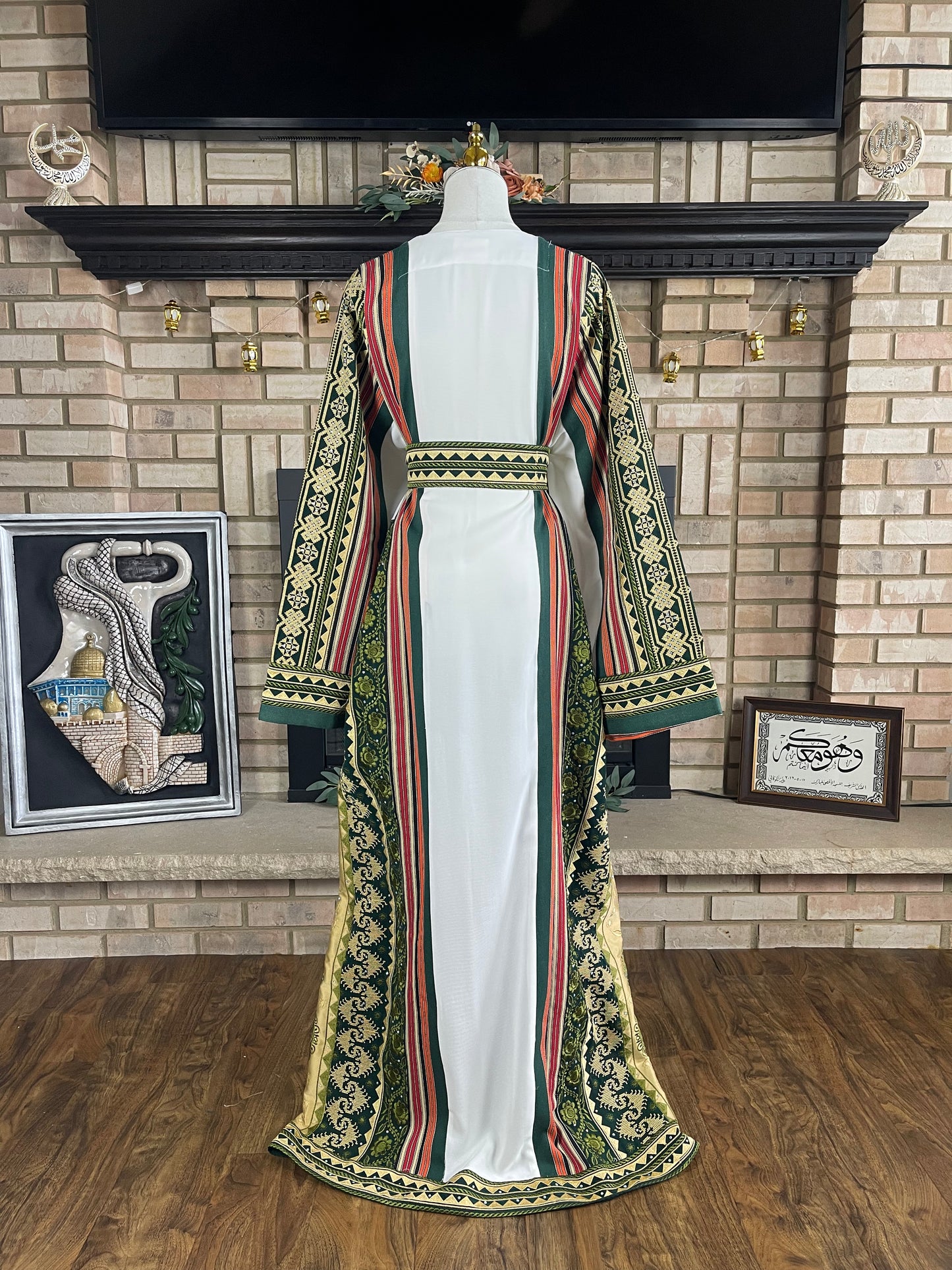 White/Green Majdalawi Thobe