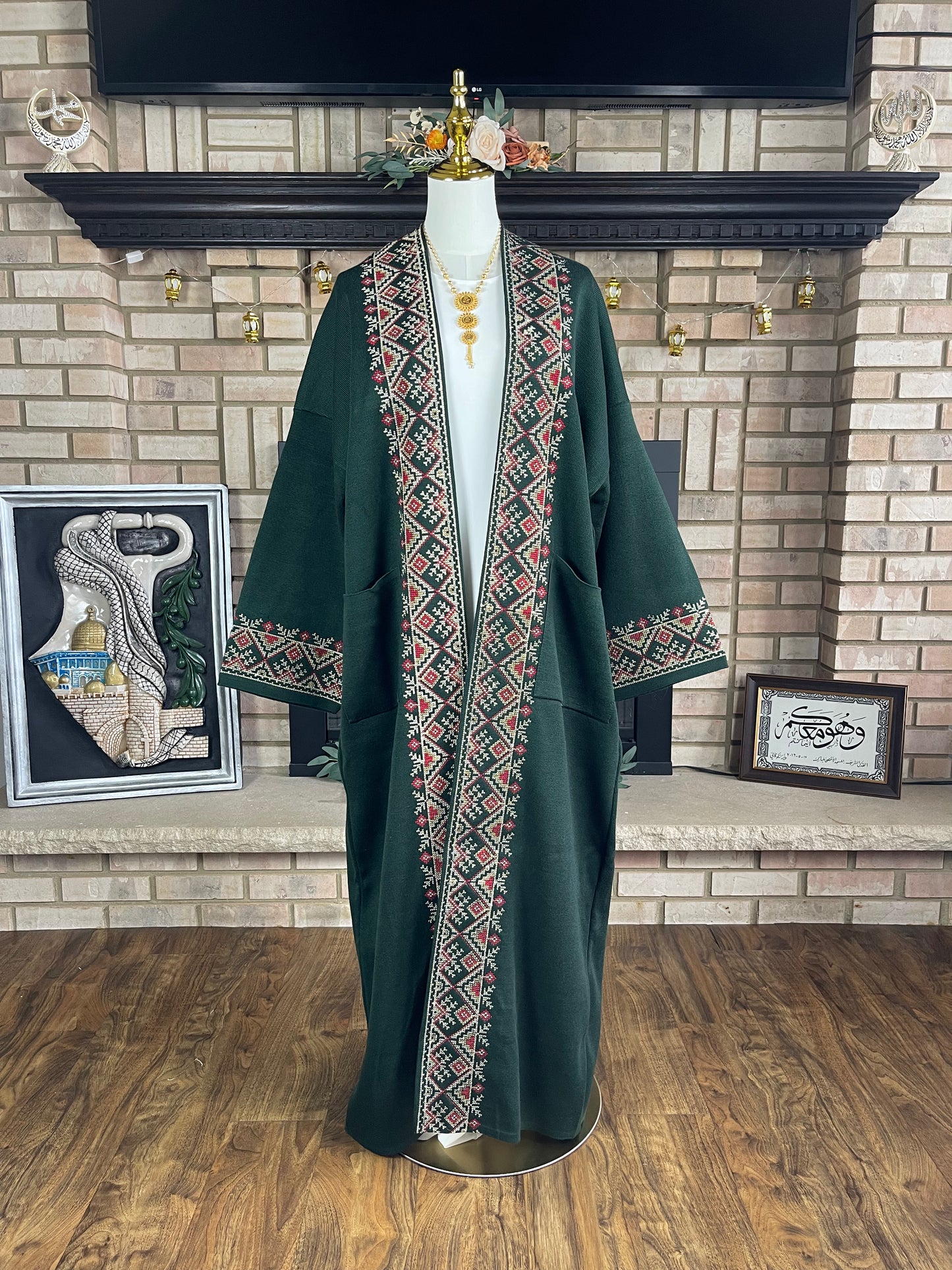 Green Wool Besht