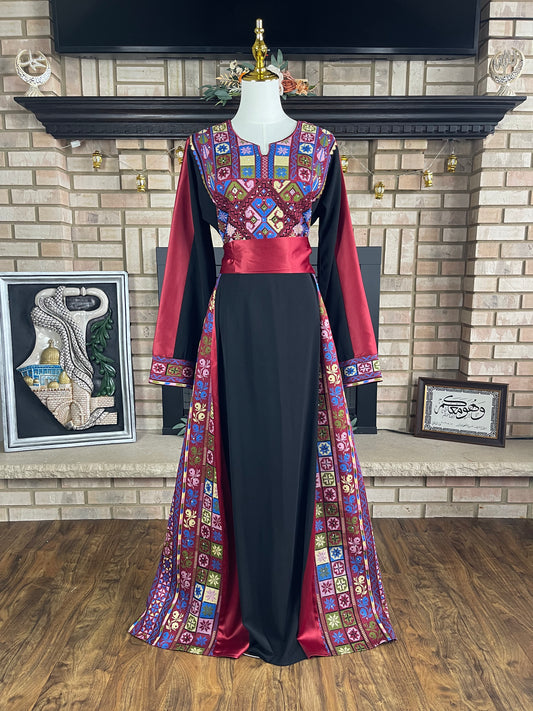 Black/Maroon Bir al-Saba‘ Thobe