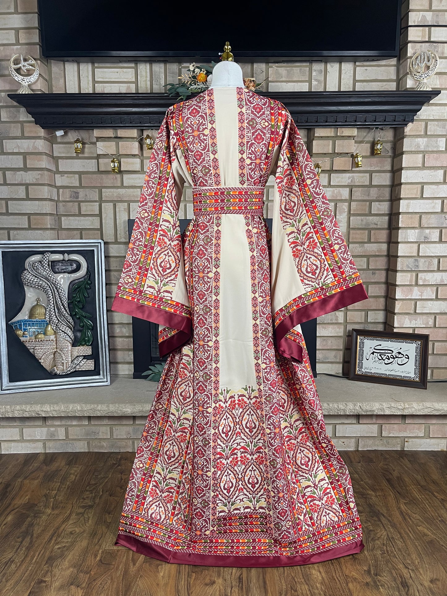 Cream/Burgundy Beit Lahia Thobe