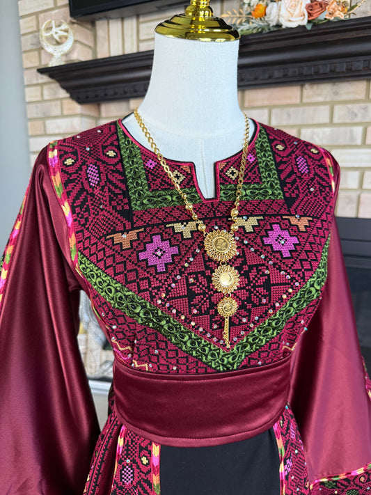 Black/Burgundy Bayt Dajan Thobe