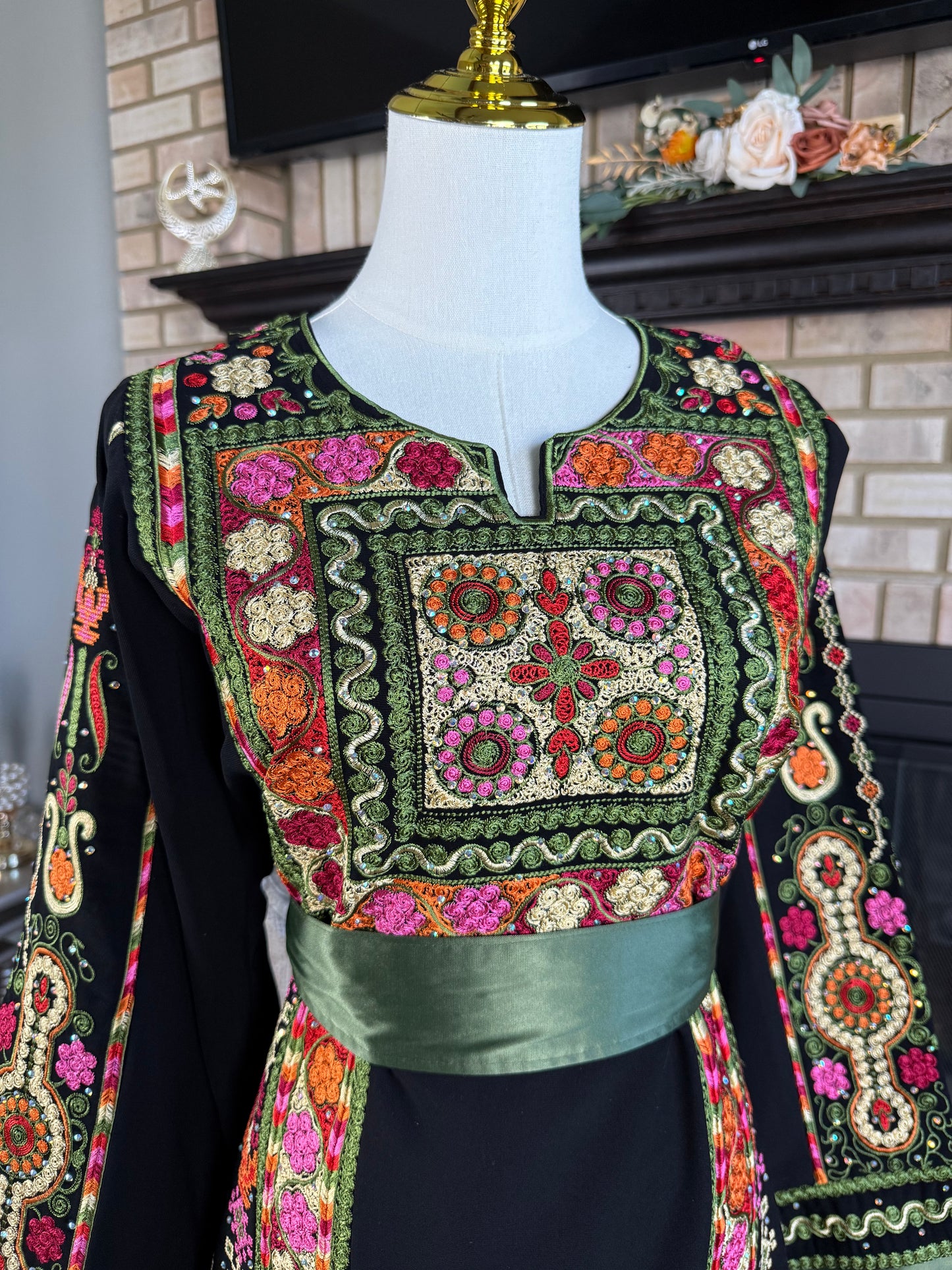 Black/Green Malaka Thobe