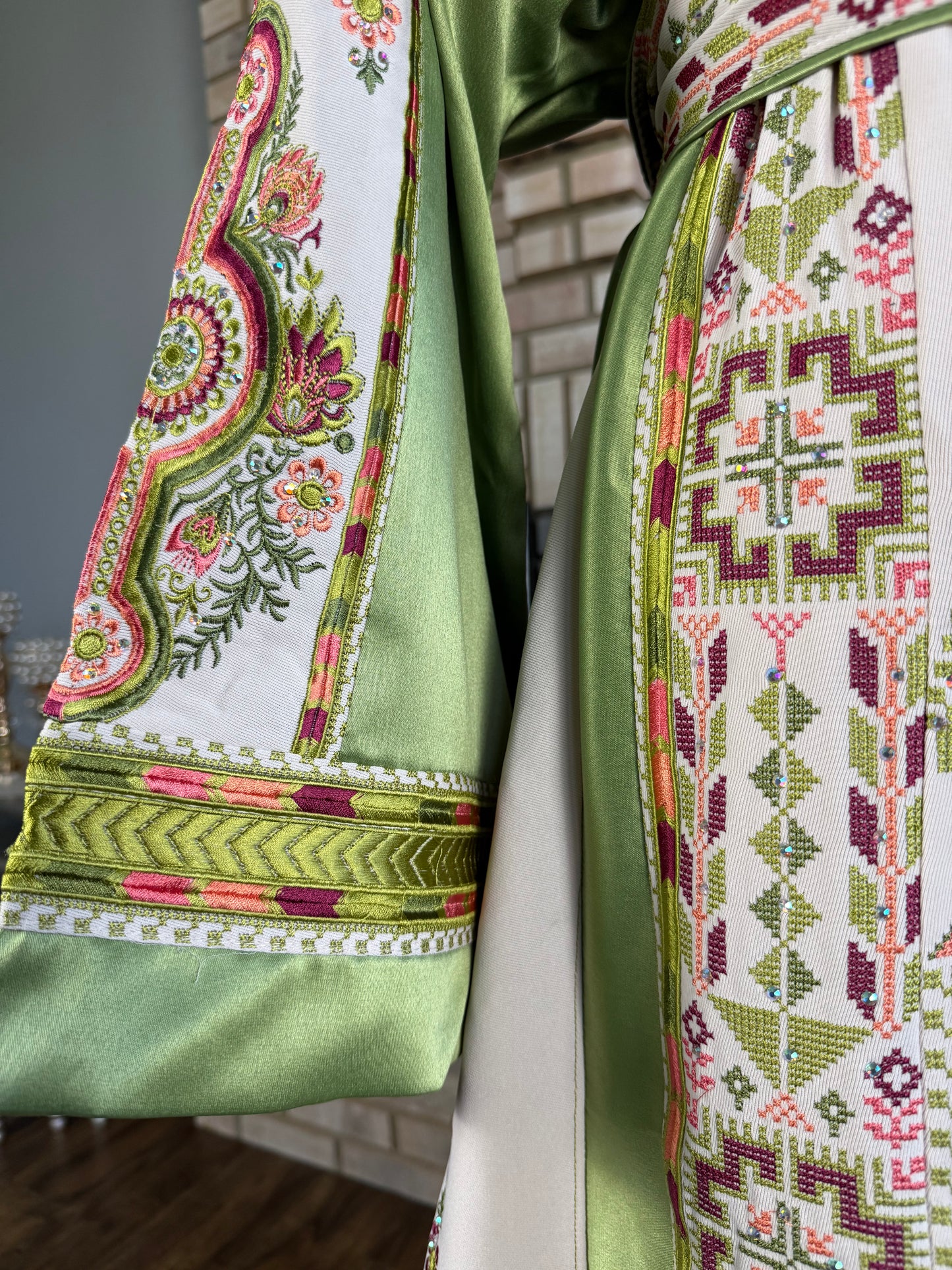 White/Green Satin Nuseirat Thobe