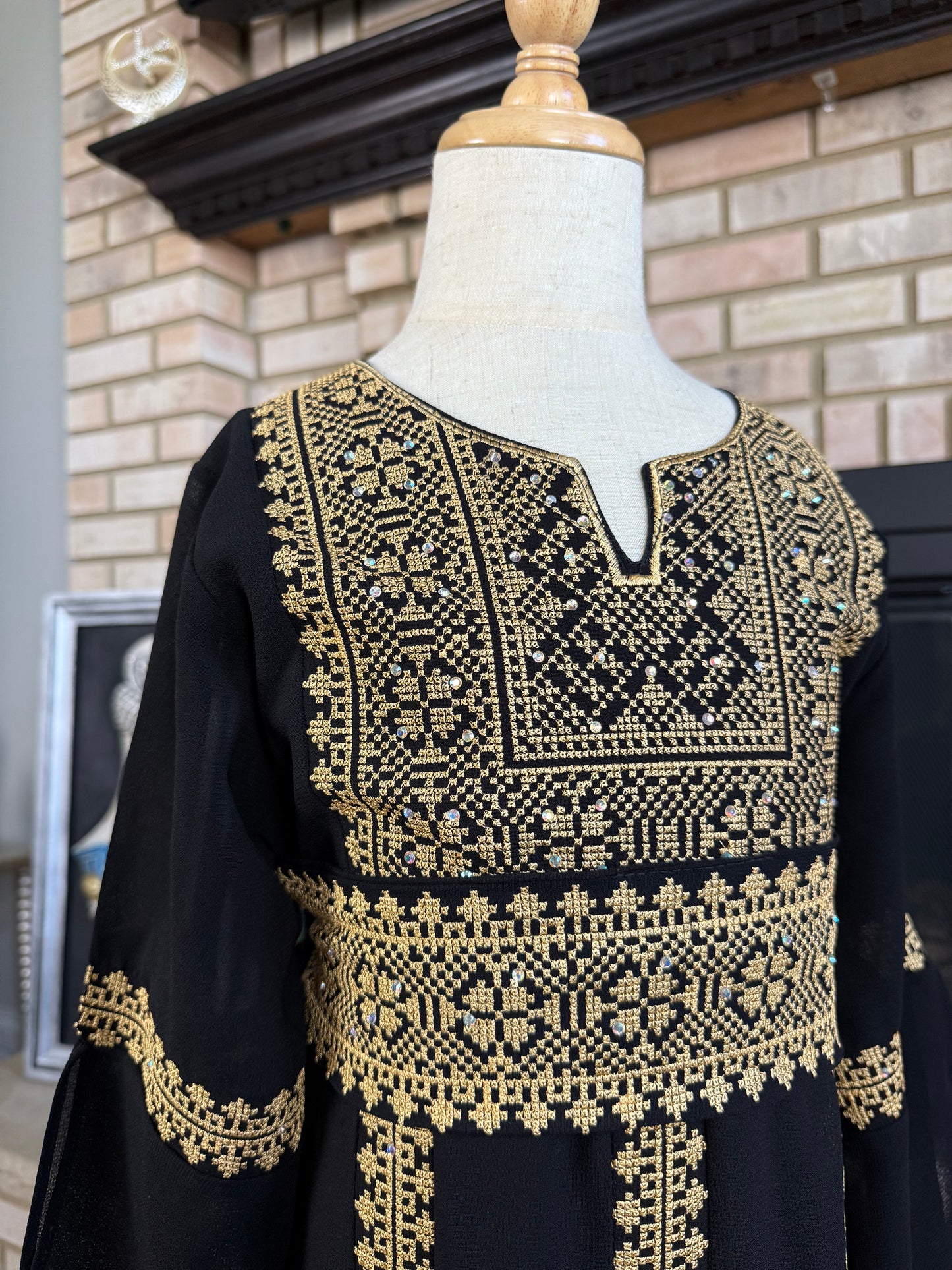 Kids Black/Gold Tulkarm Thobe