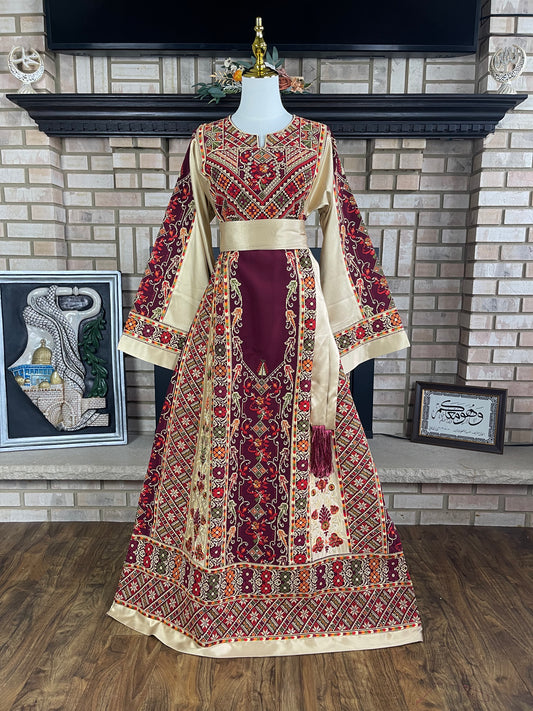 Burgundy/Gold Turmus'ayya Thobe