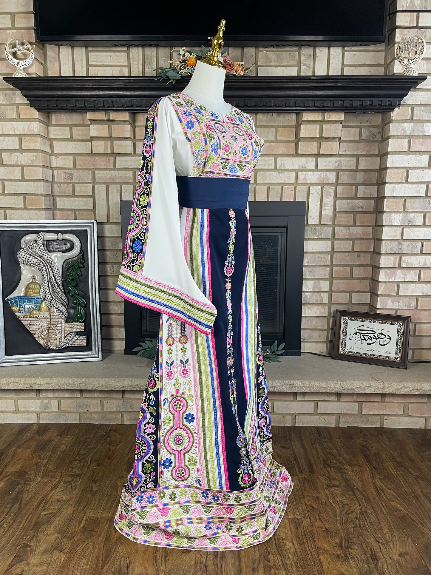 White/Navy Hebron's Bride Thobe
