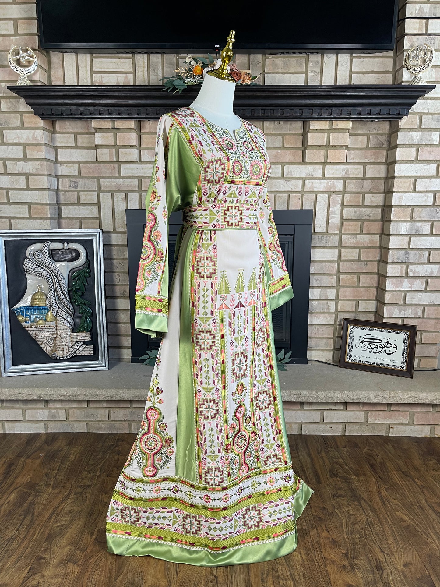 White/Green Satin Nuseirat Thobe
