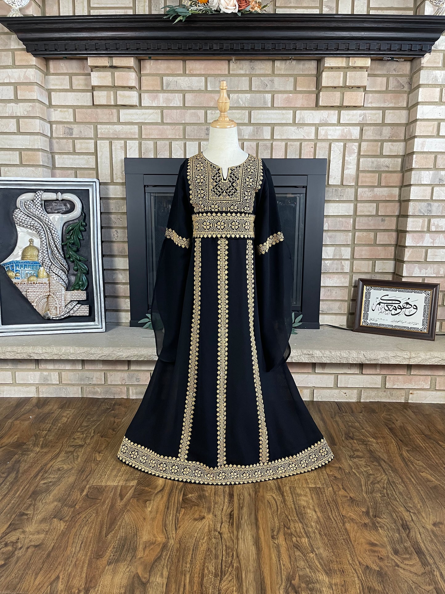 Kids Black/Gold Tulkarm Thobe